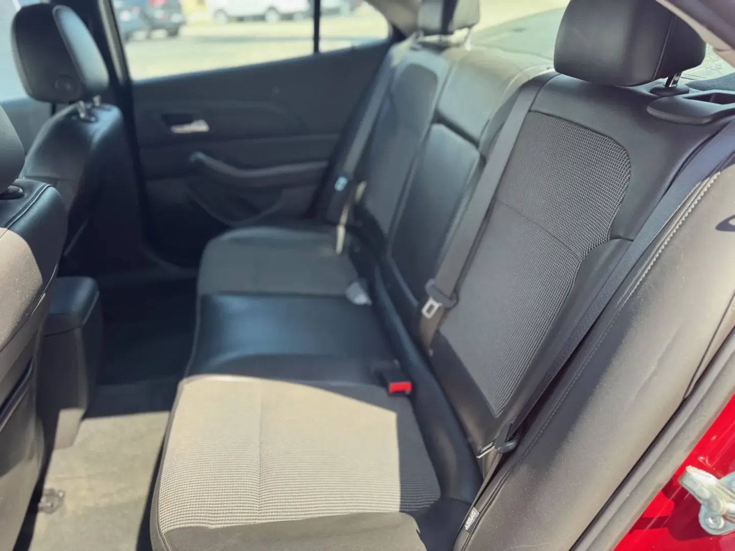 2014 Chevrolet Malibu 1LT (1G11C5SL2EF) with an 2.5L L4 DOHC 16V engine, 6-Speed Automatic transmission, located at 10740 Forest Lane, Dallas, TX, 75243, (972) 272-7300, 32.908588, -96.701813 - Discover the freedom of the open road with this stunning 2014 Chevrolet Malibu, perfect for your daily commutes, family outings, or spontaneous weekend adventures! This affordable used car effortlessly combines style, comfort, and reliability, making it a fantastic choice for anyone seeking quality - Photo#5
