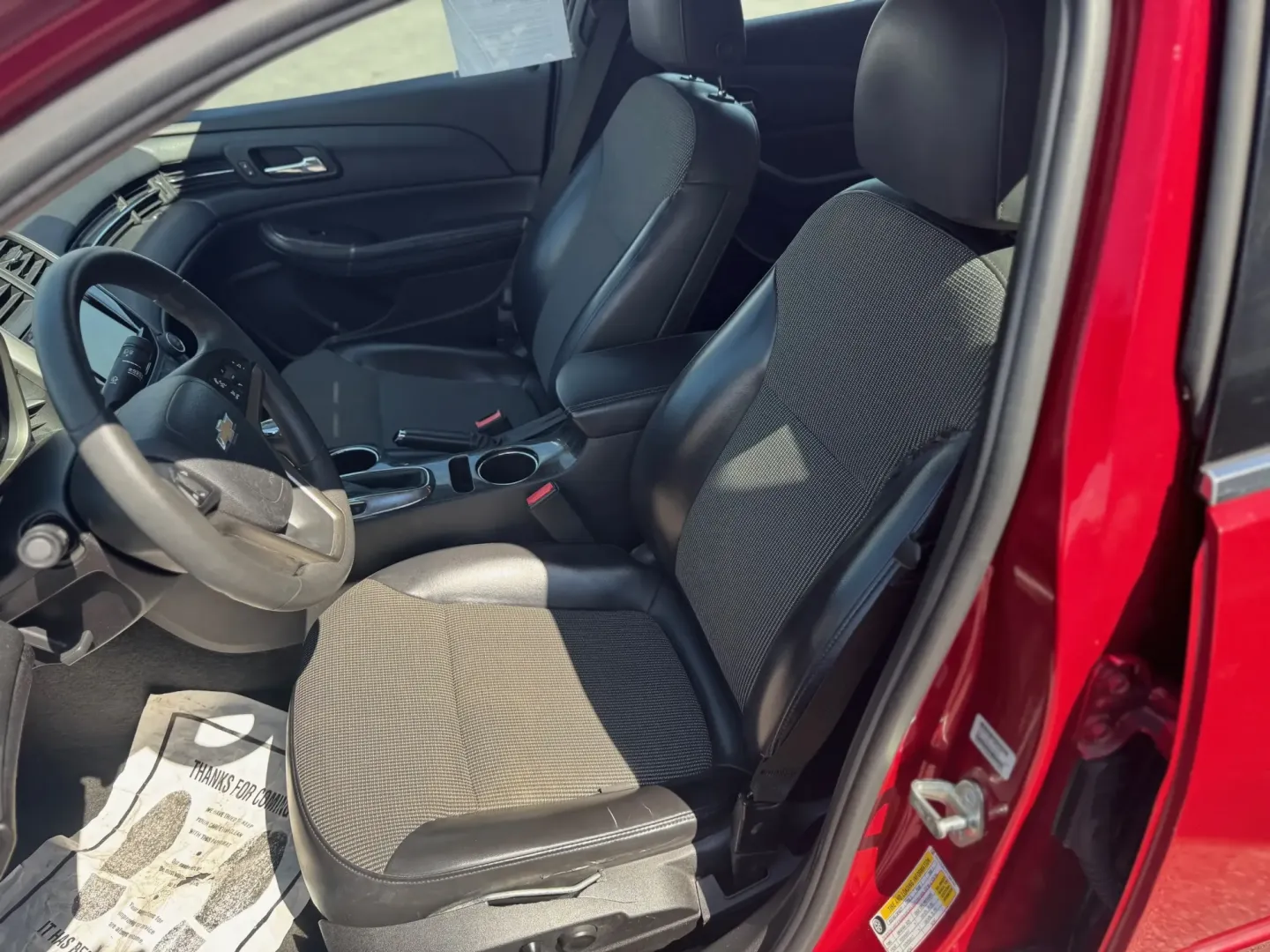 2014 Chevrolet Malibu 1LT (1G11C5SL2EF) with an 2.5L L4 DOHC 16V engine, 6-Speed Automatic transmission, located at 10740 Forest Lane, Dallas, TX, 75243, (972) 272-7300, 32.908588, -96.701813 - Discover the freedom of the open road with this stunning 2014 Chevrolet Malibu, perfect for your daily commutes, family outings, or spontaneous weekend adventures! This affordable used car effortlessly combines style, comfort, and reliability, making it a fantastic choice for anyone seeking quality - Photo#8