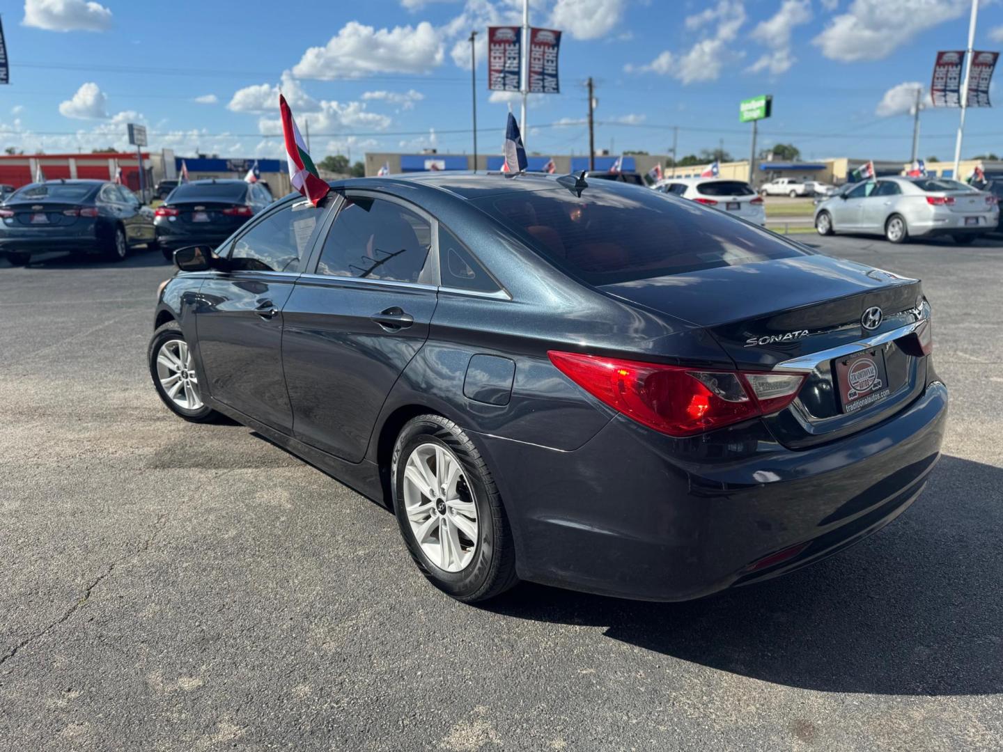 2012 BLUE HYUNDAI SONATA GLS GLS (5NPEB4AC4CH) with an 2.4L L4 DOHC 16V engine, Automatic transmission, located at 10740 Forest Lane, Dallas, TX, 75243, (972) 272-7300, 32.908588, -96.701813 - Photo#3