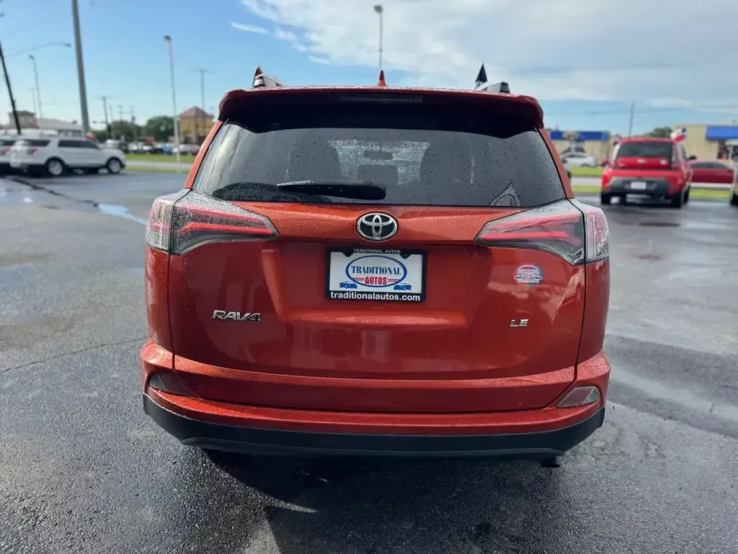 2016 ORANGE Toyota RAV4 LE FWD (2T3ZFREVXGW) with an 2.5L L4 DOHC 16V engine, 6A transmission, located at 10740 Forest Lane, Dallas, TX, 75243, (972) 272-7300, 32.908588, -96.701813 - **Adventure Awaits with the 2016 Toyota RAV4 LE FWD Perfect for Your Next Journey!**<br /> <br /> Are you ready to elevate your lifestyle with a vehicle that blends versatility, comfort, and reliability? The 2016 Toyota RAV4 LE FWD is your ticket to weekend getaways, daily commutes, and everything - Photo#4