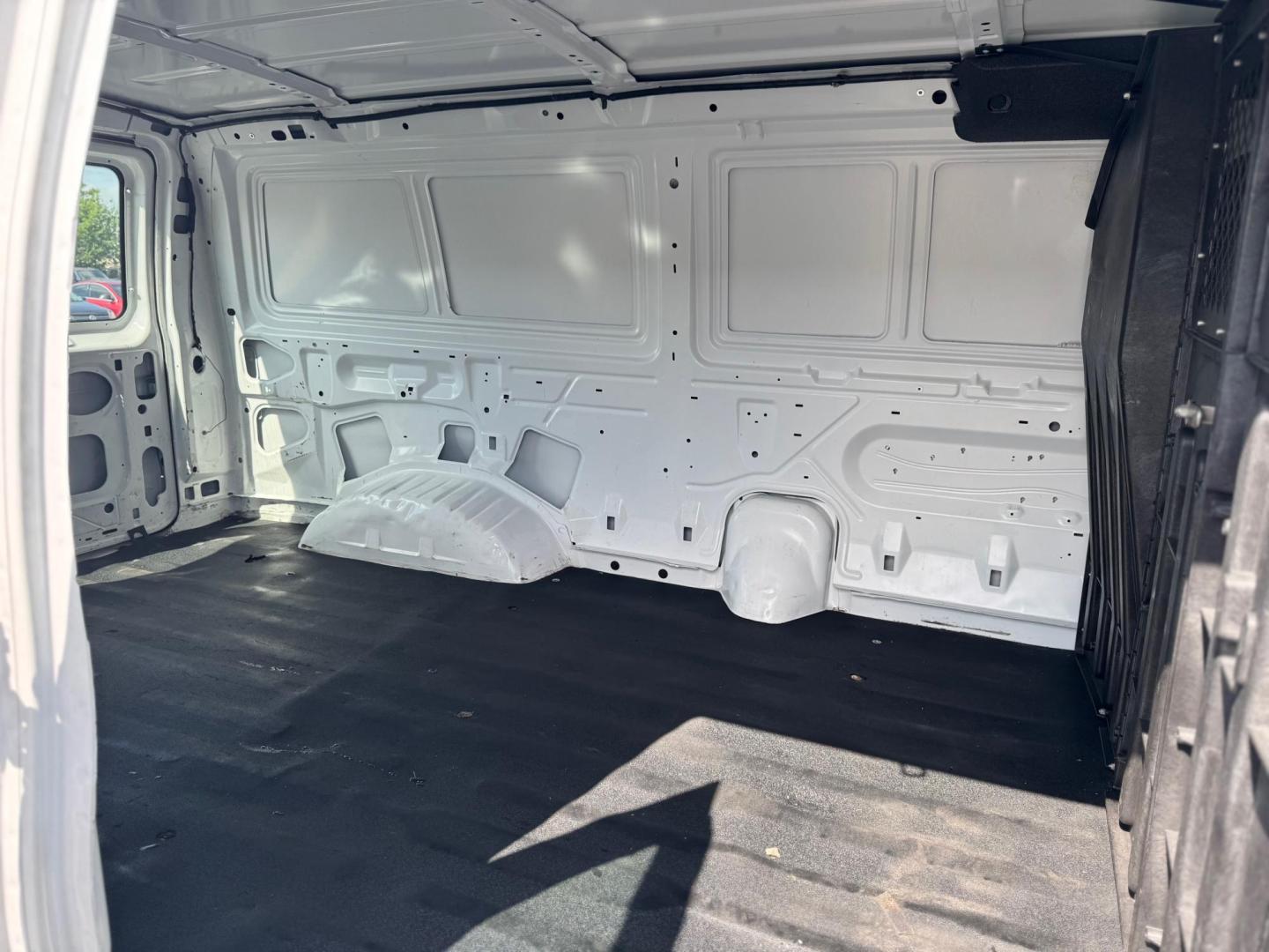 2012 WHITE FORD ECONOLINE BASE; XL; (1FTNE1EW9CD) , located at 10740 Forest Lane, Dallas, TX, 75243, (972) 272-7300, 32.908588, -96.701813 - Photo#4