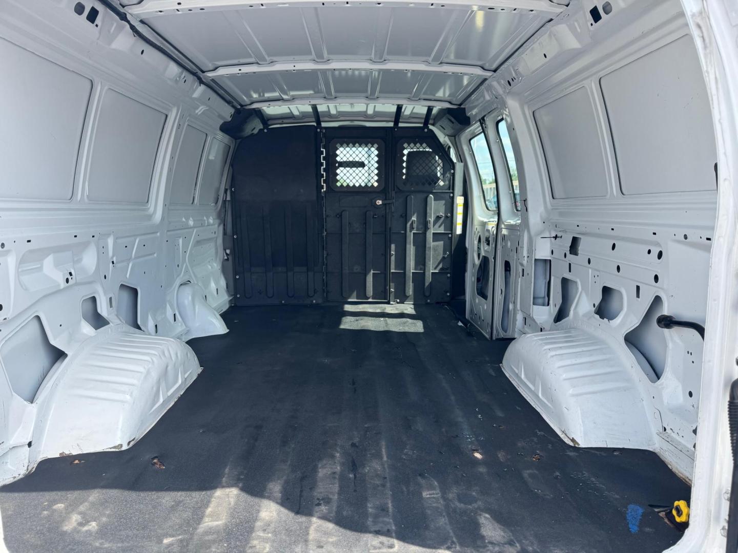 2012 WHITE FORD ECONOLINE BASE; XL; (1FTNE1EW9CD) , located at 10740 Forest Lane, Dallas, TX, 75243, (972) 272-7300, 32.908588, -96.701813 - Photo#7