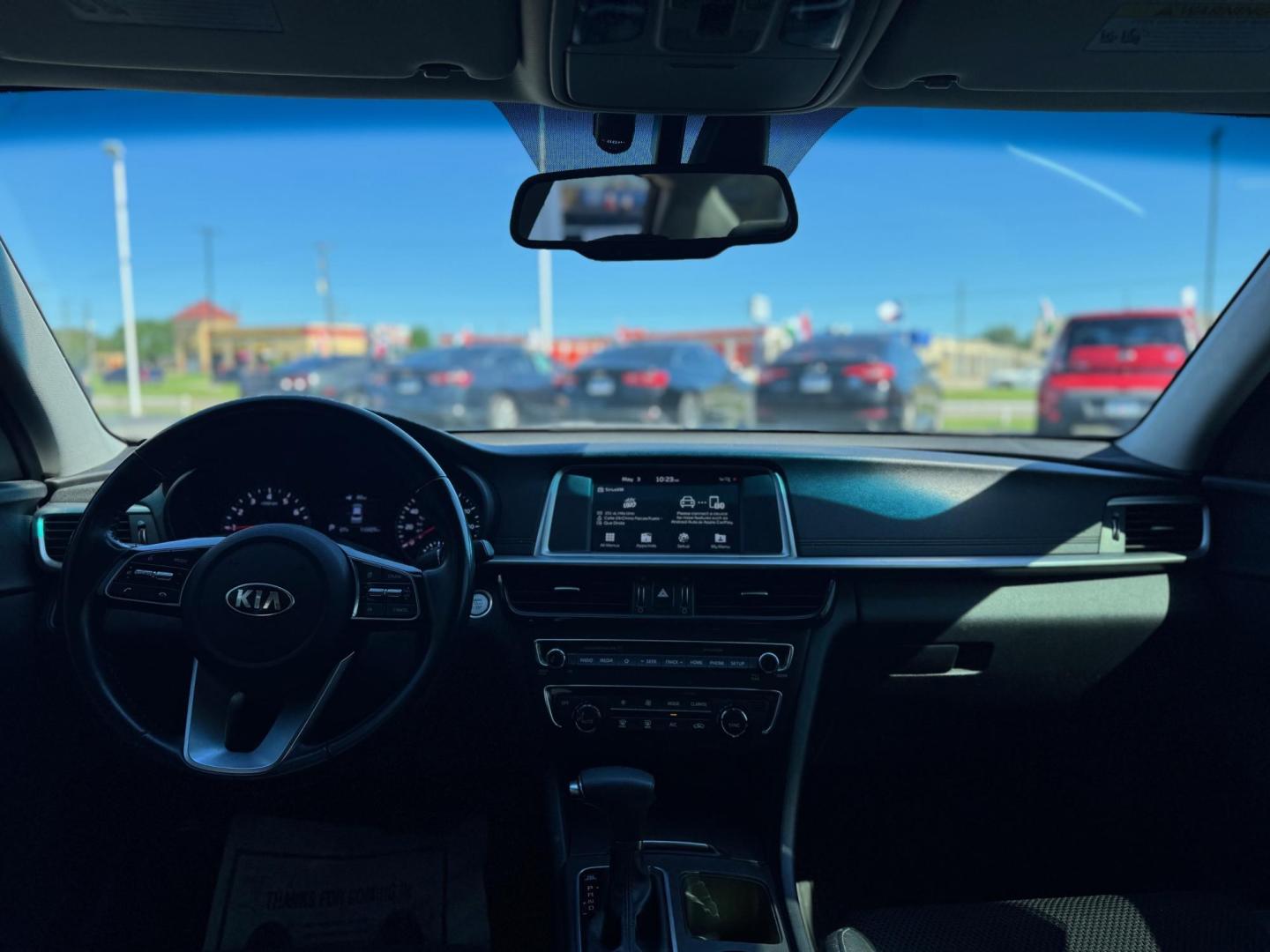 2019 GRAY KIA OPTIMA LX; S (5XXGT4L31KG) , located at 10740 Forest Lane, Dallas, TX, 75243, (972) 272-7300, 32.908588, -96.701813 - Photo#6