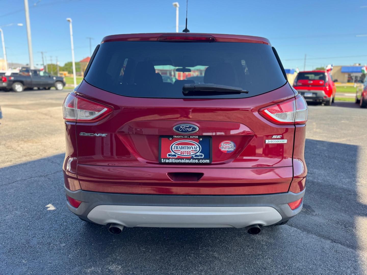 2014 MAROON FORD ESCAPE SE (1FMCU0GX9EU) , located at 10740 Forest Lane, Dallas, TX, 75243, (972) 272-7300, 32.908588, -96.701813 - Photo#3