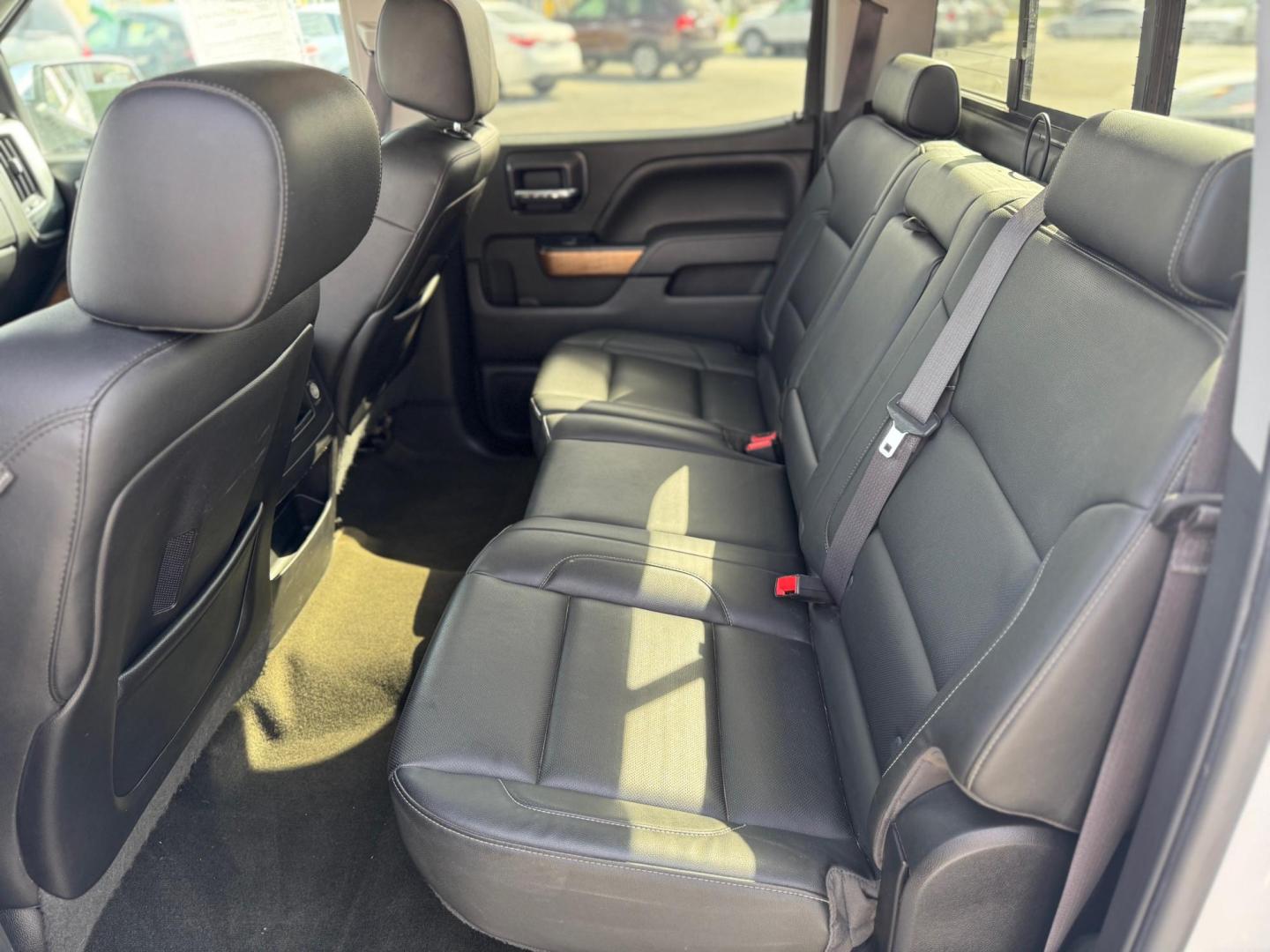 2015 WHITE CHEVROLET SILVERADO LTZ (3GCPCSEC8FG) , located at 10740 Forest Lane, Dallas, TX, 75243, (972) 272-7300, 32.908588, -96.701813 - Photo#6