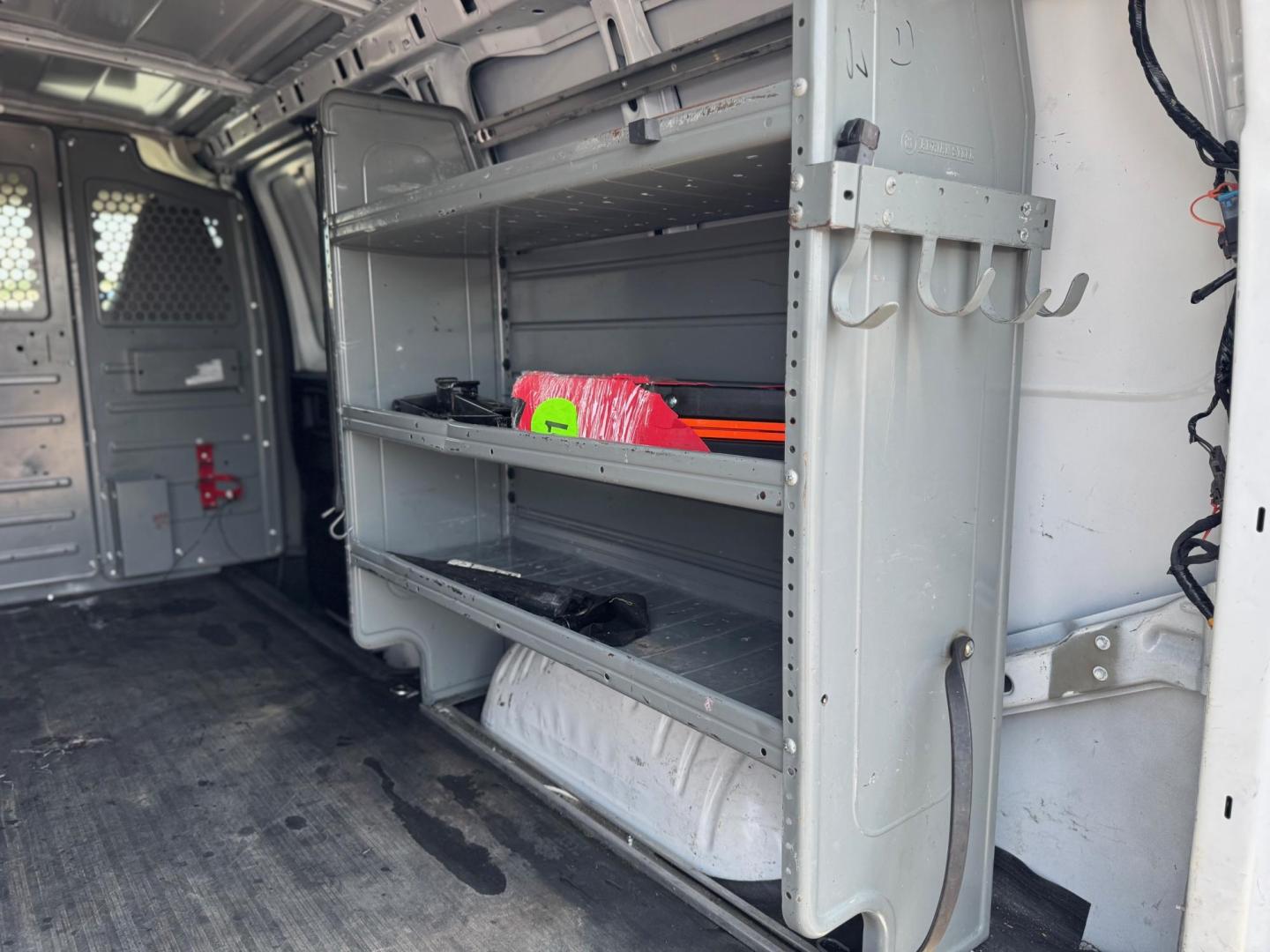 2020 WHITE CHEVROLET EXPRESS WORK VAN (1GCWGAFG7L1) , located at 10740 Forest Lane, Dallas, TX, 75243, (972) 272-7300, 32.908588, -96.701813 - Photo#8