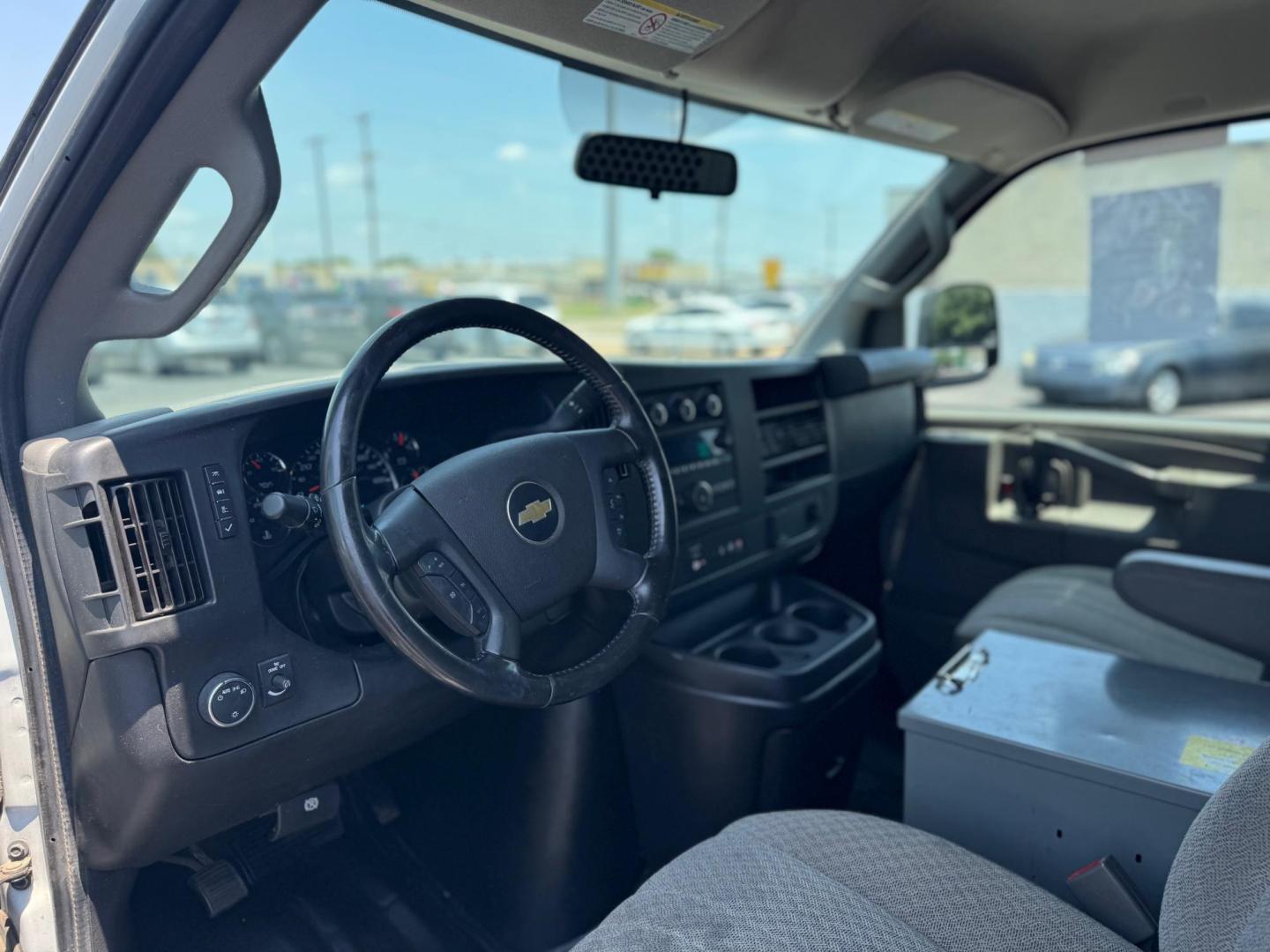2020 WHITE CHEVROLET EXPRESS WORK VAN (1GCWGAFG7L1) , located at 10740 Forest Lane, Dallas, TX, 75243, (972) 272-7300, 32.908588, -96.701813 - Photo#12