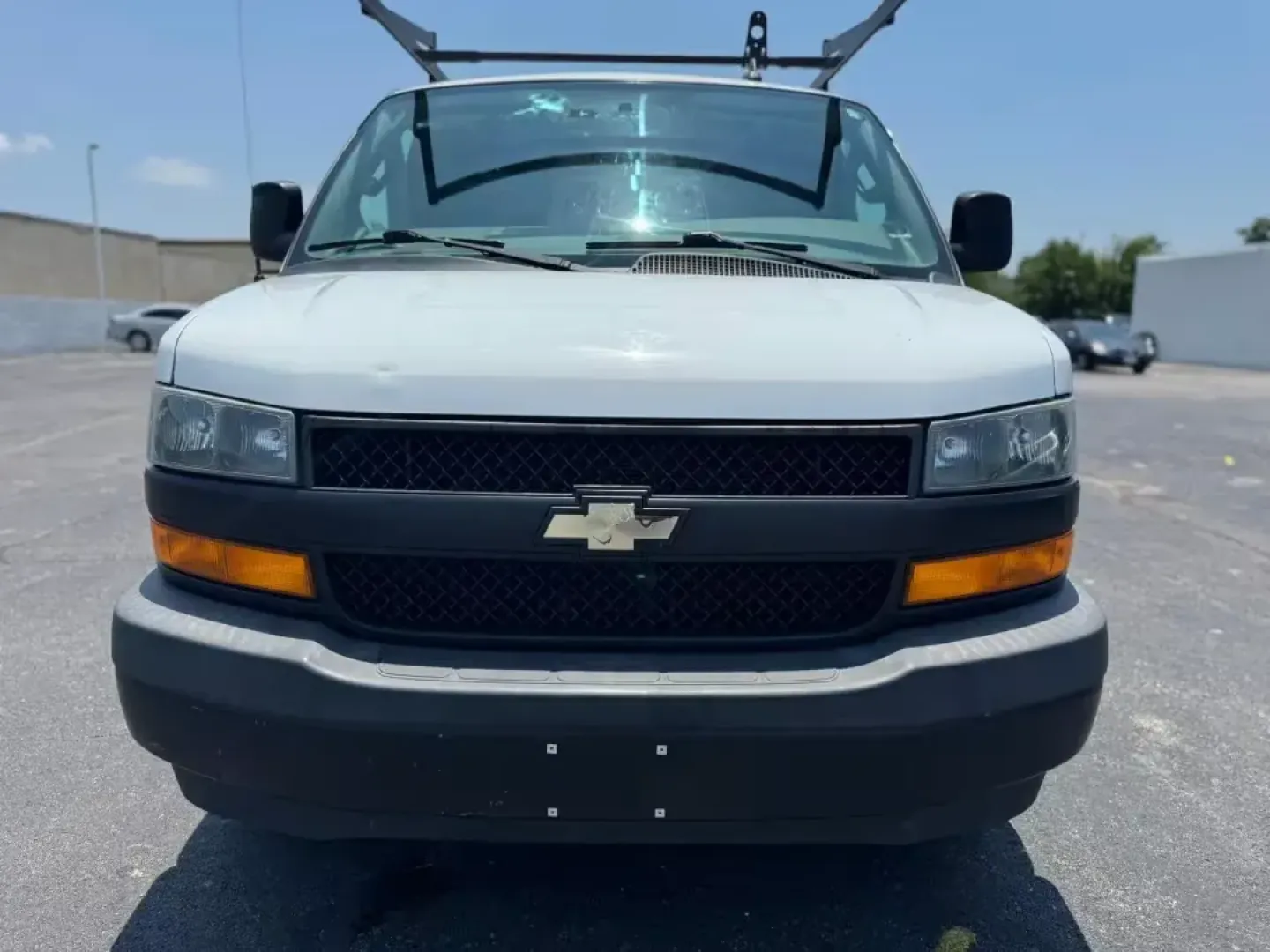2020 WHITE Chevrolet Express 2500 Cargo (1GCWGAFG7L1) with an 6.0L V8 OHV 16V FFV engine, 6A transmission, located at 10740 Forest Lane, Dallas, TX, 75243, (972) 272-7300, 32.908588, -96.701813 - Are you in the market for a versatile and reliable vehicle that can keep up with your busy lifestyle? Look no further! The 2020 Chevrolet Express 2500 Cargo Van is the perfect solution for entrepreneurs, contractors, and anyone needing a dependable workhorse for daily operations. Whether you're deli - Photo#1