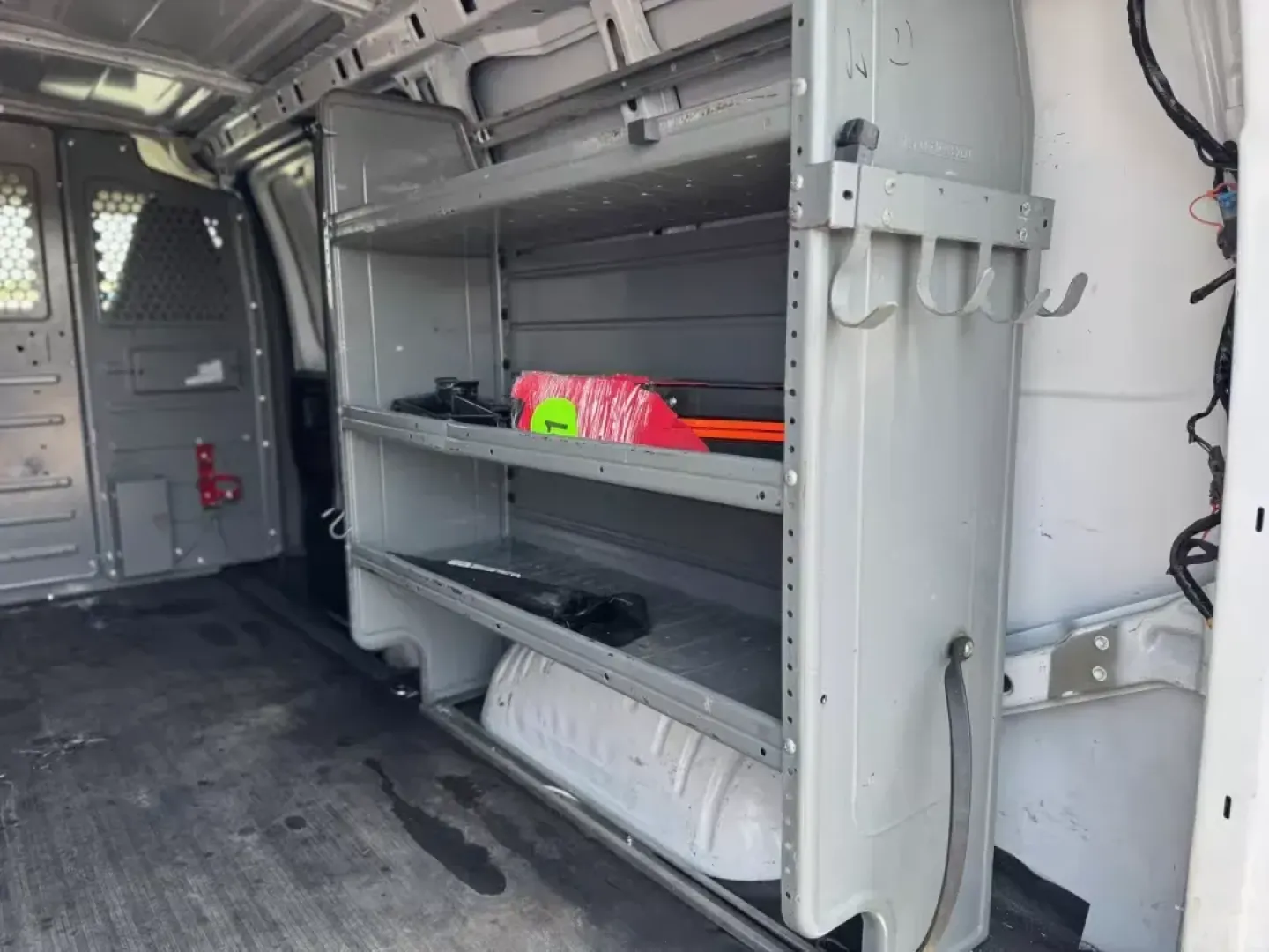 2020 WHITE Chevrolet Express 2500 Cargo (1GCWGAFG7L1) with an 6.0L V8 OHV 16V FFV engine, 6A transmission, located at 10740 Forest Lane, Dallas, TX, 75243, (972) 272-7300, 32.908588, -96.701813 - Are you in the market for a versatile and reliable vehicle that can keep up with your busy lifestyle? Look no further! The 2020 Chevrolet Express 2500 Cargo Van is the perfect solution for entrepreneurs, contractors, and anyone needing a dependable workhorse for daily operations. Whether you're deli - Photo#8