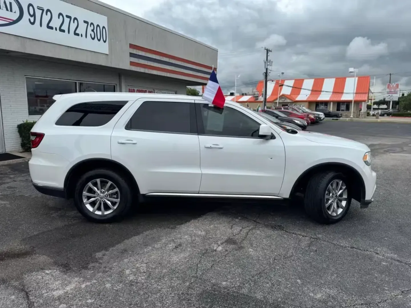 2017 WHITE Dodge Durango SXT RWD (1C4RDHAG9HC) with an 3.6L V6 DOHC 24V engine, 8A transmission, located at 10740 Forest Lane, Dallas, TX, 75243, (972) 272-7300, 32.908588, -96.701813 - **Unleash Your Adventure with the 2017 Dodge Durango SXT RWD!**<br /> <br /> Are you searching for a spacious and powerful SUV that fits seamlessly into your active lifestyle? Look no further than this 2017 Dodge Durango SXT RWD, perfect for growing families, weekend adventurers, or anyone who needs - Photo#2