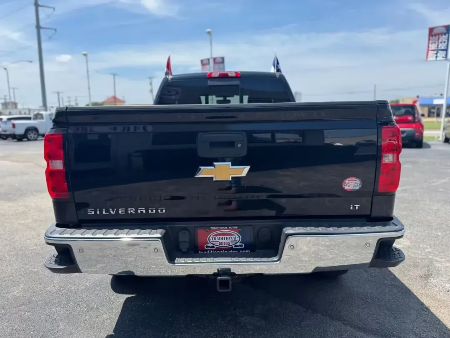 2017 BLACK Chevrolet Silverado 1500 LT Double Cab 2WD (1GCRCREC4HZ) with an 5.3L V8 OHV 16V engine, 6A transmission, located at 10740 Forest Lane, Dallas, TX, 75243, (972) 272-7300, 32.908588, -96.701813 - Looking for a versatile pickup that can handle both your daily commute and weekend adventures? Look no further than this 2017 Chevrolet Silverado 1500 LT Double Cab, available now at Traditional Autos, your trusted pre-owned vehicle dealer in Dallas, TX. This truck strikes the perfect balance betwee - Photo#3