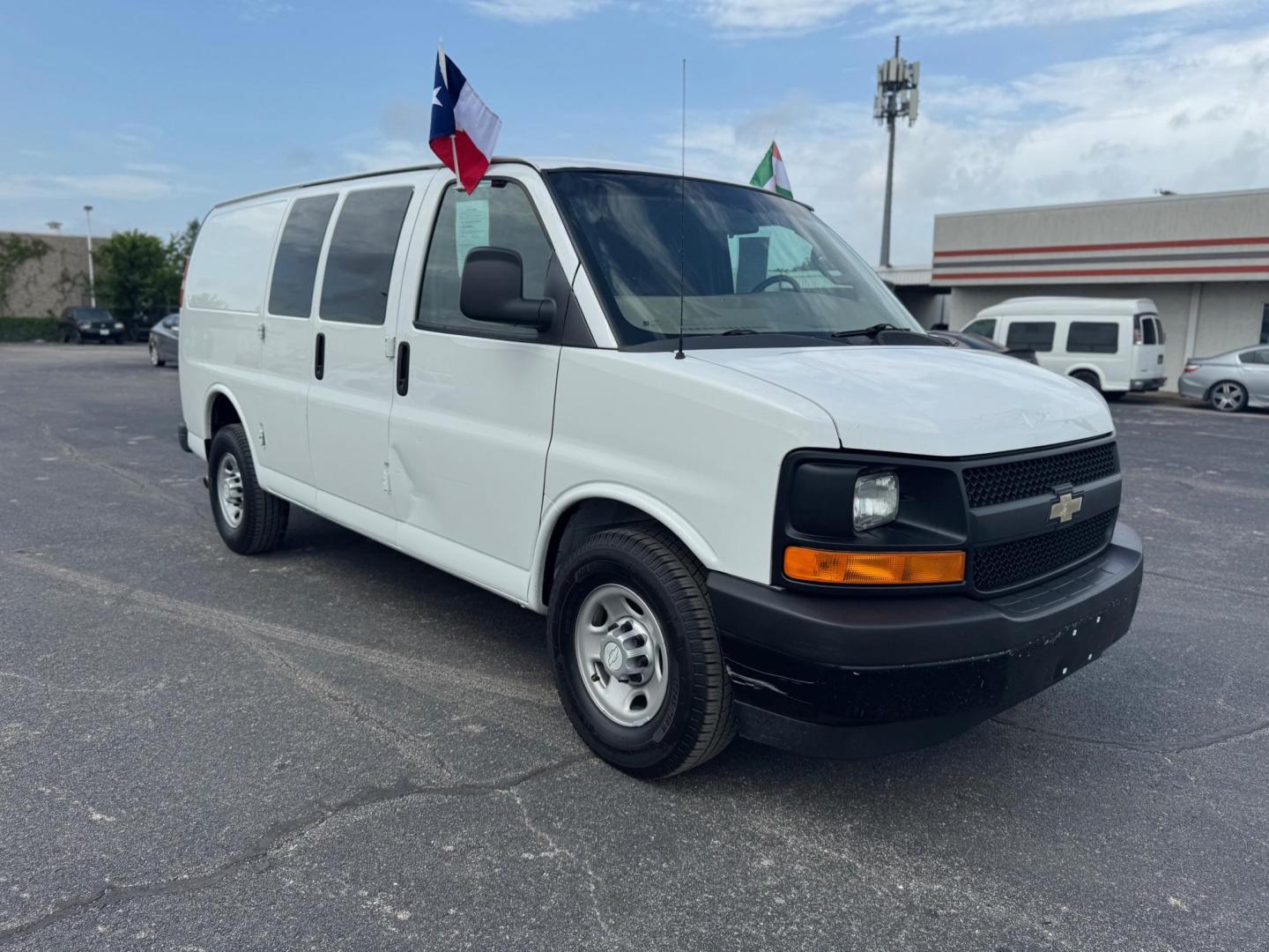 2017 WHITE CHEVROLET EXPRESS WORK VAN (1GCWGAFG3H1) , located at 10740 Forest Lane, Dallas, TX, 75243, (972) 272-7300, 32.908588, -96.701813 - Photo#2