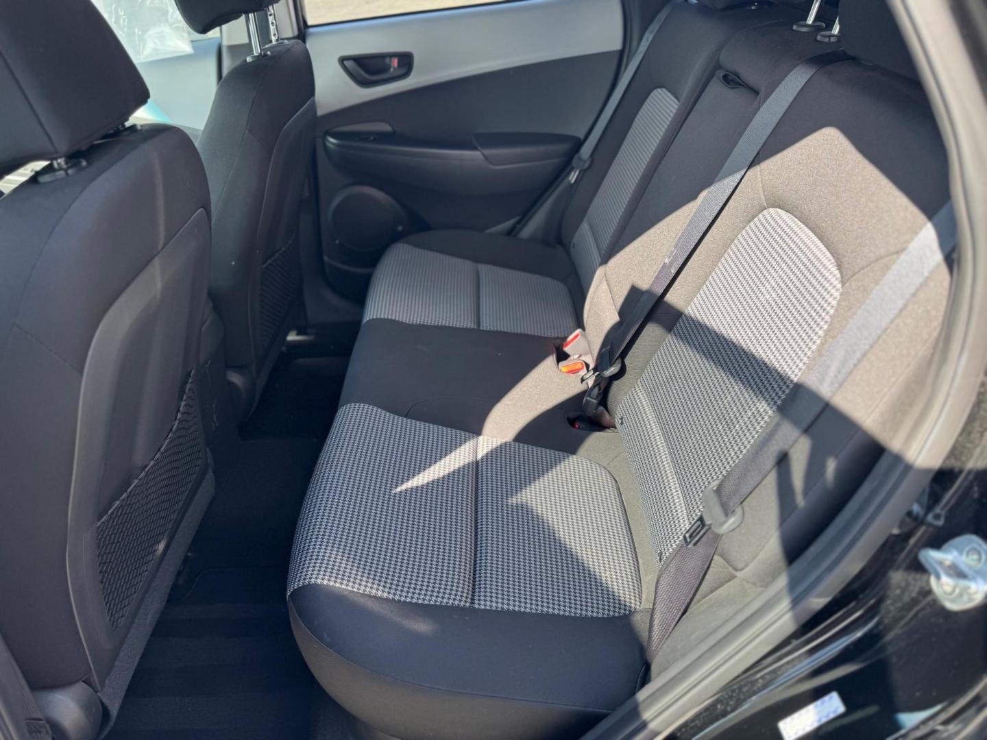 2018 BLACK HYUNDAI KONA SEL (KM8K22AA3JU) , located at 10740 Forest Lane, Dallas, TX, 75243, (972) 272-7300, 32.908588, -96.701813 - Photo#5