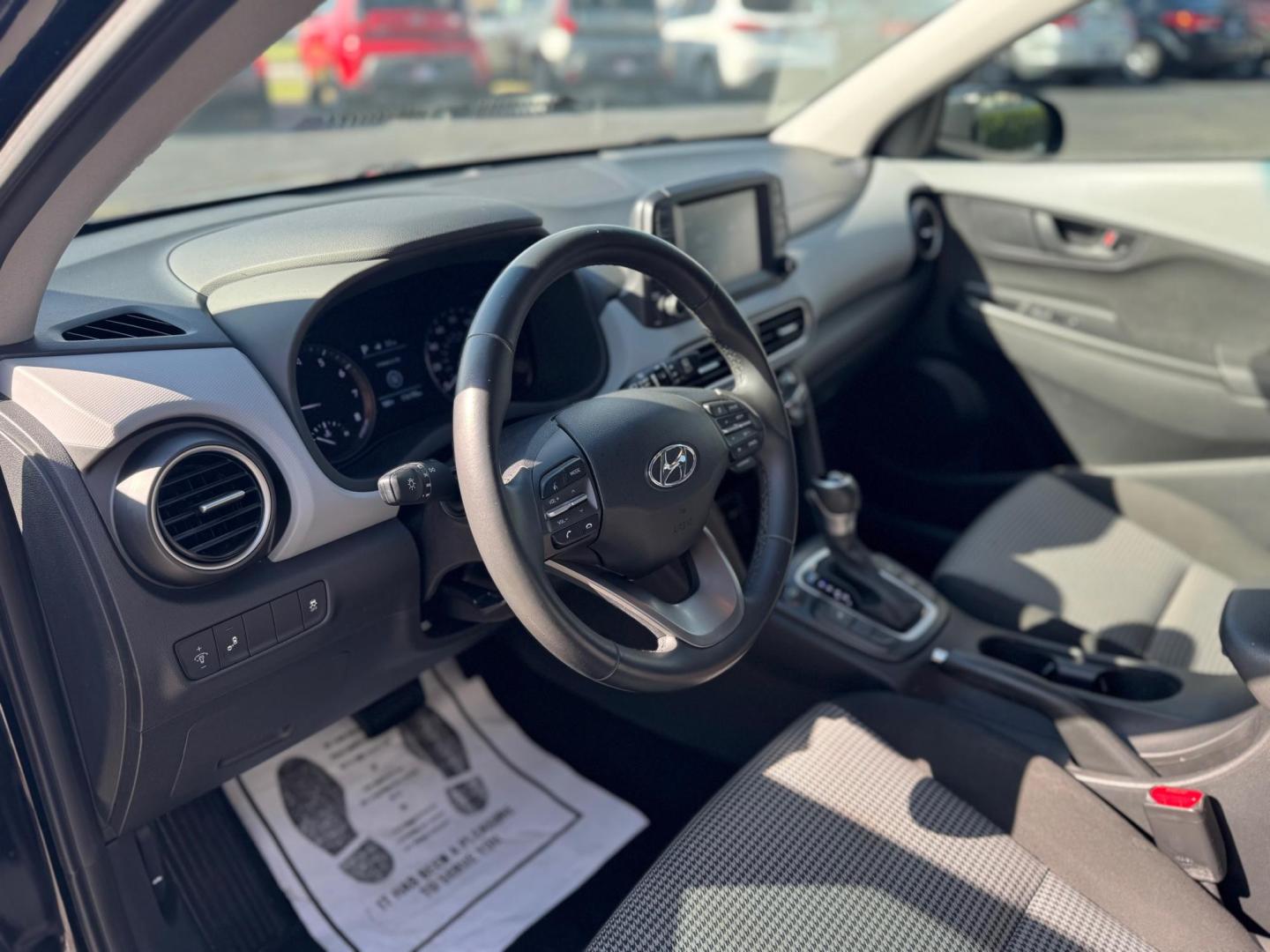 2018 BLACK HYUNDAI KONA SEL (KM8K22AA3JU) , located at 10740 Forest Lane, Dallas, TX, 75243, (972) 272-7300, 32.908588, -96.701813 - Photo#8