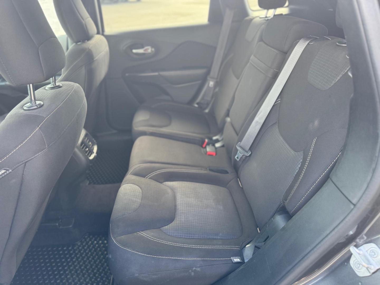2016 BLACK JEEP CHEROKEE LATITUDE (1C4PJMCS3GW) , located at 10740 Forest Lane, Dallas, TX, 75243, (972) 272-7300, 32.908588, -96.701813 - Photo#6