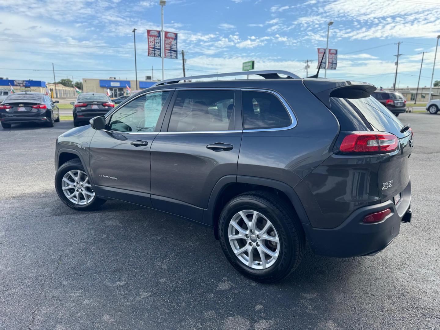 2016 BLACK JEEP CHEROKEE LATITUDE (1C4PJMCS3GW) , located at 10740 Forest Lane, Dallas, TX, 75243, (972) 272-7300, 32.908588, -96.701813 - Photo#4