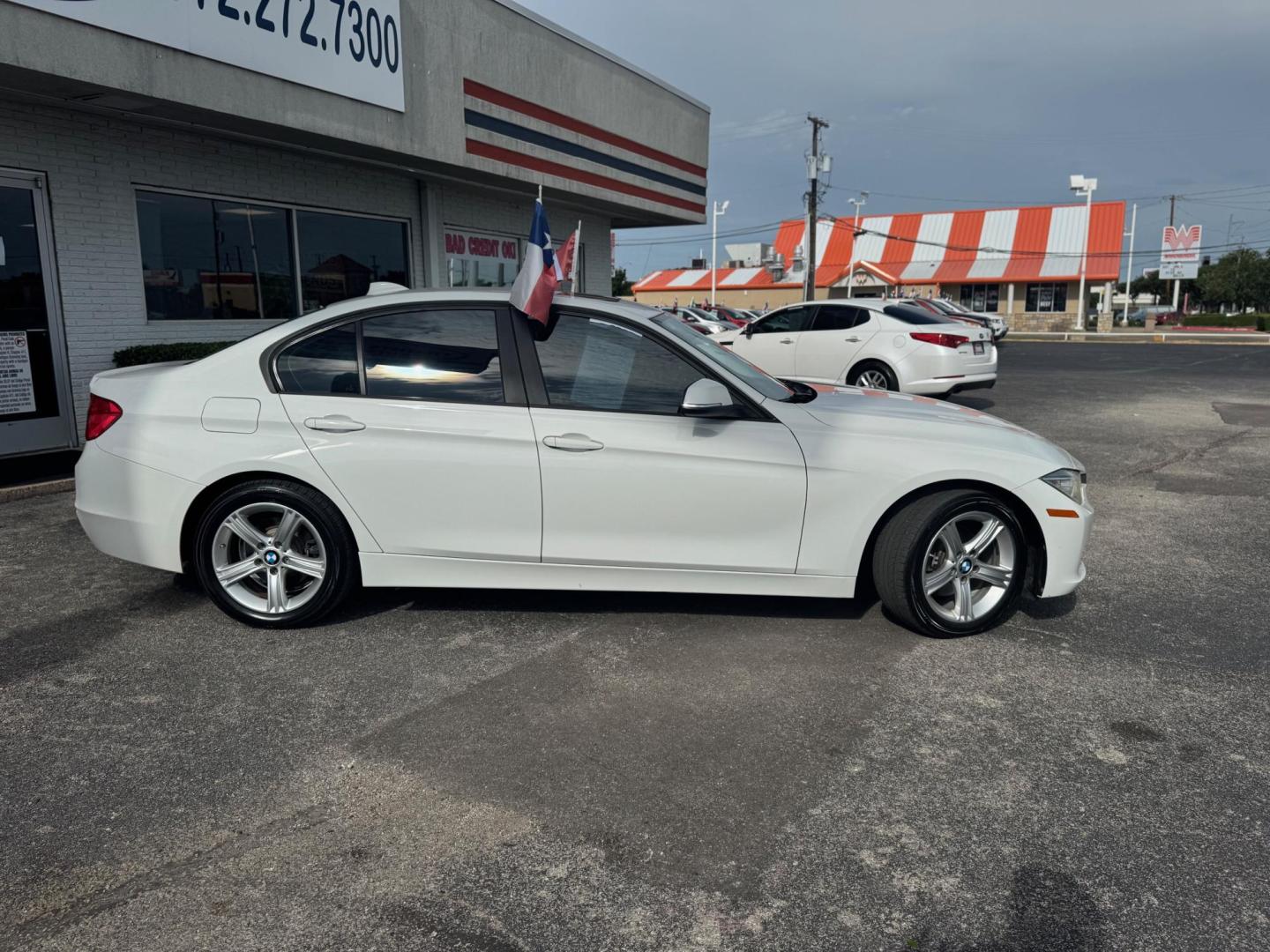 2015 WHITE BMW 3 SERIES 328I (WBA3A5G56FN) , located at 10740 Forest Lane, Dallas, TX, 75243, (972) 272-7300, 32.908588, -96.701813 - Photo#2