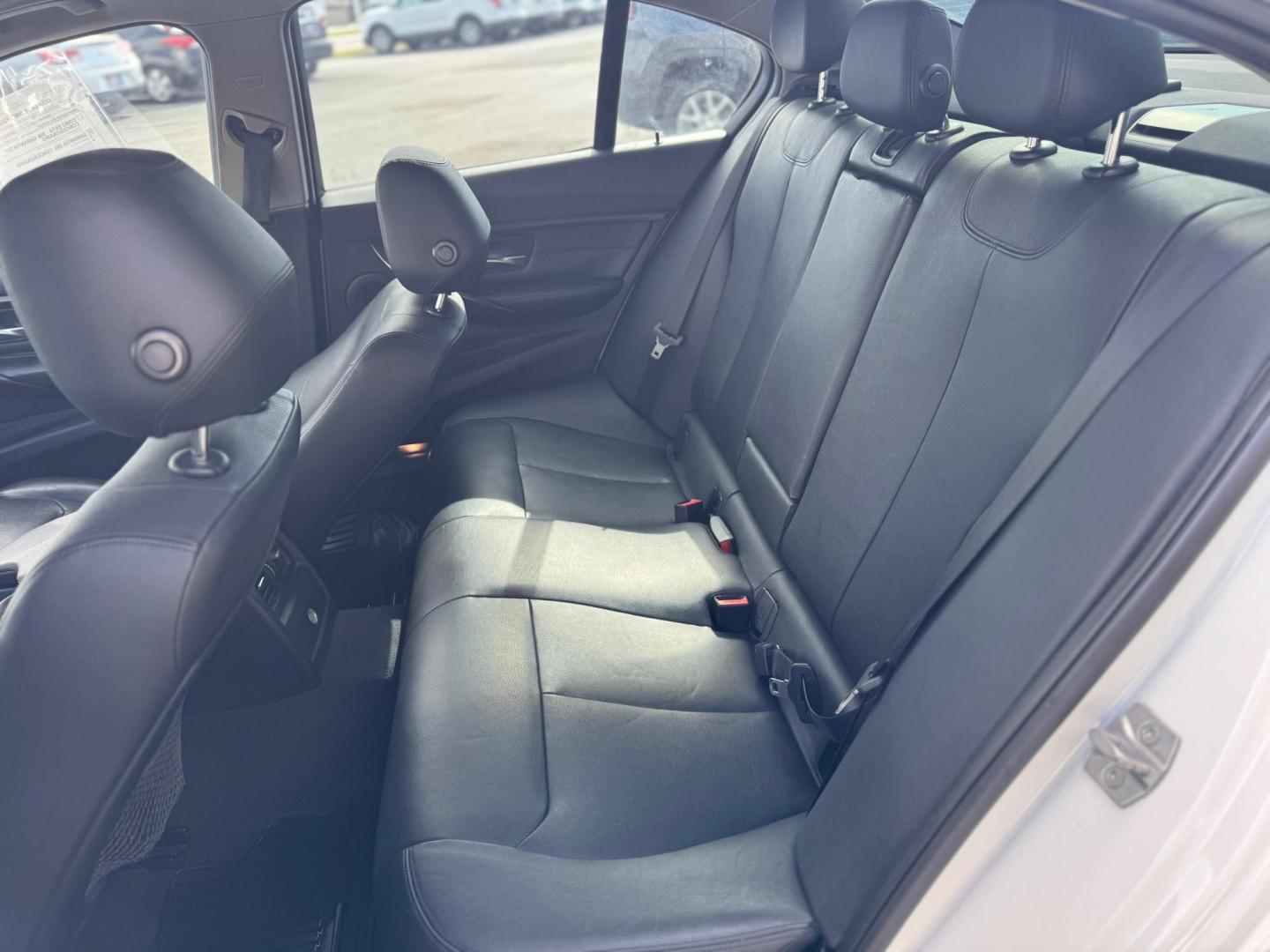 2015 WHITE BMW 3 SERIES 328I (WBA3A5G56FN) , located at 10740 Forest Lane, Dallas, TX, 75243, (972) 272-7300, 32.908588, -96.701813 - Photo#5