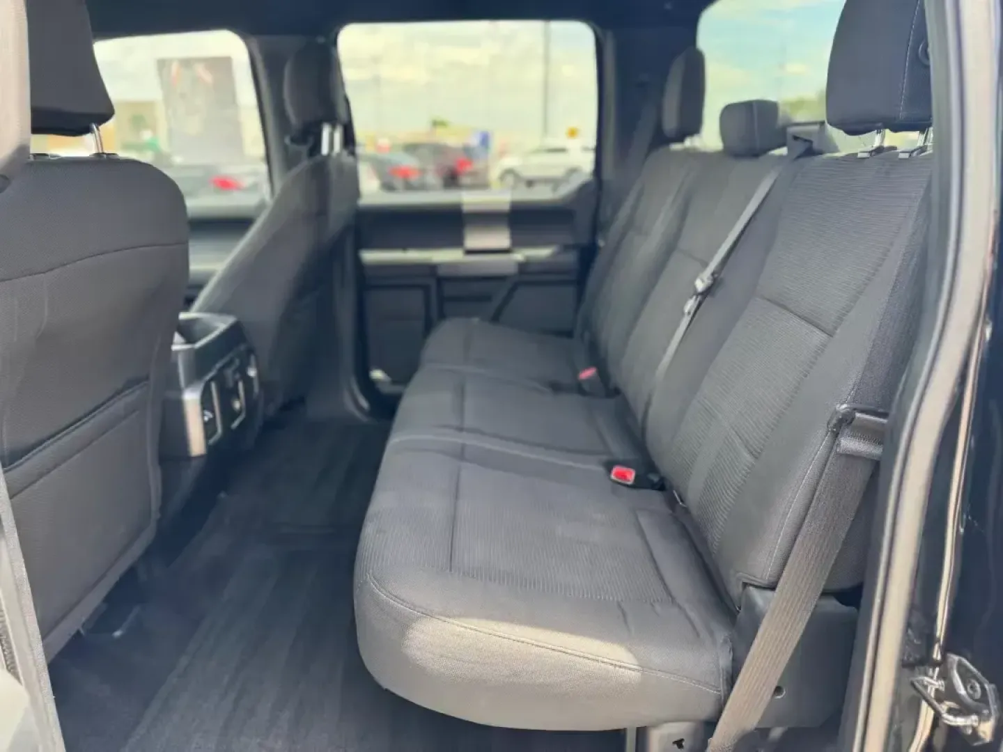 2016 BLACK Ford F-150 XLT SuperCrew 6.5-ft. Bed 4WD (1FTEW1EF2GK) with an 5.0L V8 engine, 6A transmission, located at 10740 Forest Lane, Dallas, TX, 75243, (972) 272-7300, 32.908588, -96.701813 - **Experience the Thrill of Adventure with the 2016 Ford F-150 XLT SuperCrew Your Ultimate Pickup Partner!**<br /> <br /> If you're searching for a robust pickup that seamlessly blends performance with versatility, look no further. The 2016 Ford F-150 XLT SuperCrew is your ticket to a thrilling life - Photo#6