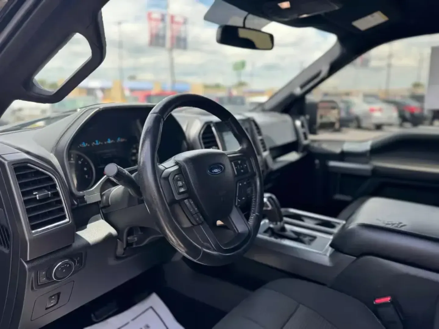 2016 BLACK Ford F-150 XLT SuperCrew 6.5-ft. Bed 4WD (1FTEW1EF2GK) with an 5.0L V8 engine, 6A transmission, located at 10740 Forest Lane, Dallas, TX, 75243, (972) 272-7300, 32.908588, -96.701813 - **Experience the Thrill of Adventure with the 2016 Ford F-150 XLT SuperCrew Your Ultimate Pickup Partner!**<br /> <br /> If you're searching for a robust pickup that seamlessly blends performance with versatility, look no further. The 2016 Ford F-150 XLT SuperCrew is your ticket to a thrilling life - Photo#8