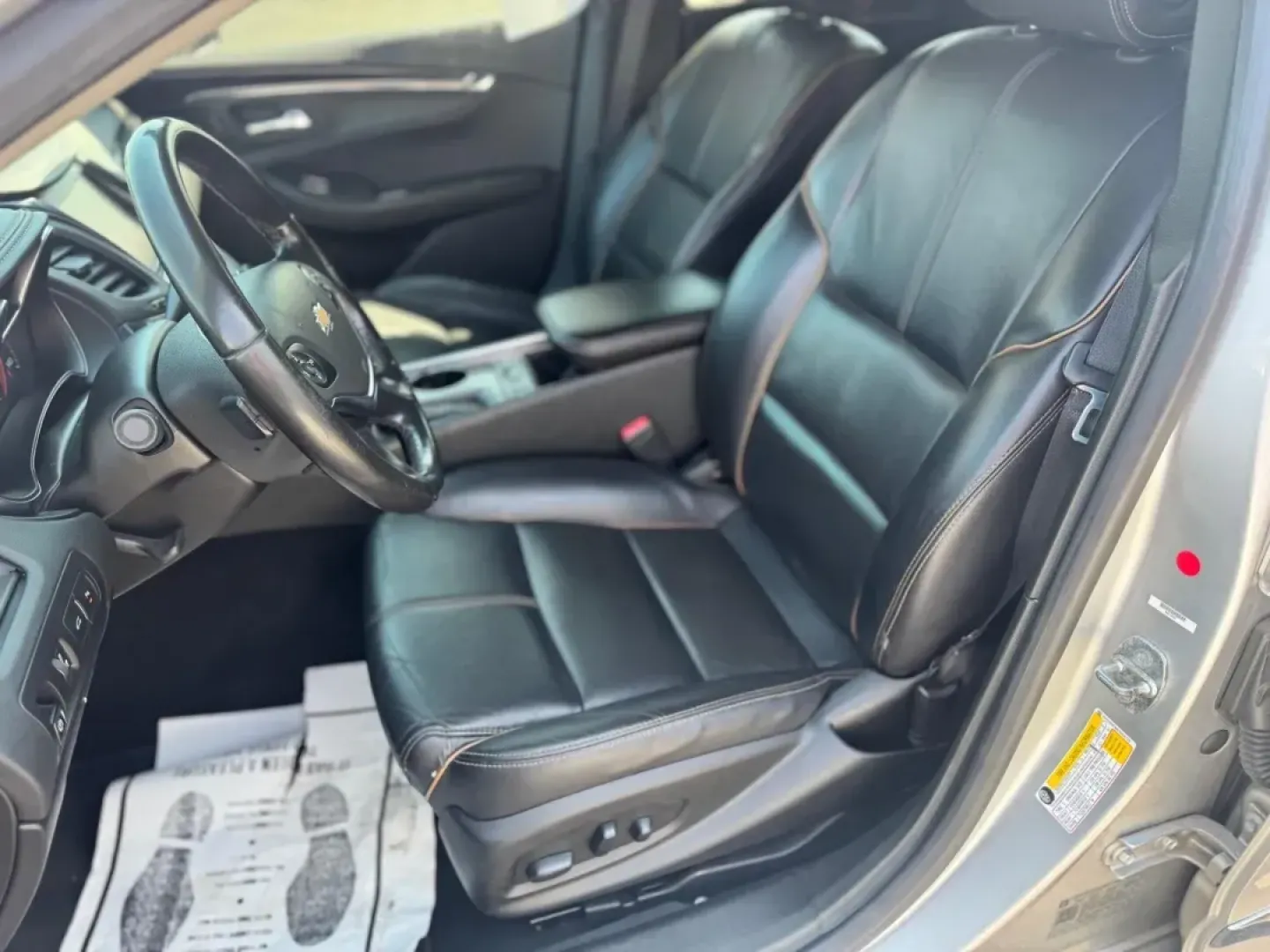 2019 SILVER Chevrolet Impala Premier (2G1105S38K9) with an 3.6L V6 DOHC 24V engine, 6A transmission, located at 10740 Forest Lane, Dallas, TX, 75243, (972) 272-7300, 32.908588, -96.701813 - **Experience the Road in Style: 2019 Chevrolet Impala Premier at Traditional Autos**<br /> <br /> Are you seeking a vehicle that effortlessly combines style, comfort, and performance for your daily commute or weekend getaways? Look no further than the impressive 2019 Chevrolet Impala Premier, availa - Photo#7