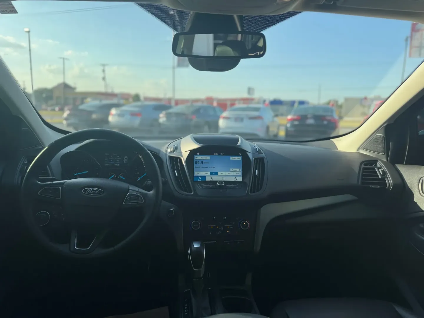 2019 Ford Escape SEL FWD (1FMCU0HD0KU) with an 1.5L L4 DOHC 16V engine, 6A transmission, located at 10740 Forest Lane, Dallas, TX, 75243, (972) 272-7300, 32.908588, -96.701813 - **Discover Your Next Adventure with This 2019 Ford Escape at Traditional Autos!**<br /> <br /> Are you seeking a versatile and reliable vehicle for your next family road trip or daily commute? Look no further than this 2019 Ford Escape, now available at Traditional Autos in Dallas, TX. This sport ut - Photo#7