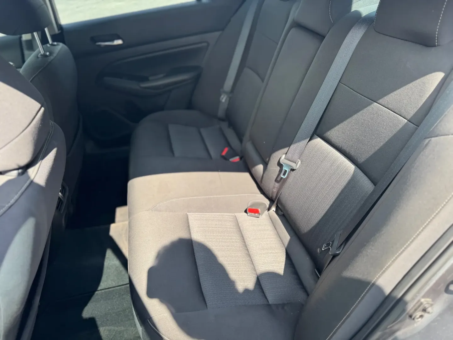 2019 Nissan Altima 2.5 SV (1N4BL4DV7KN) with an 2.5L L4 DOHC 16V engine, CVT transmission, located at 10740 Forest Lane, Dallas, TX, 75243, (972) 272-7300, 32.908588, -96.701813 - **Experience Comfort and Reliability with the 2019 Nissan Altima at Traditional Autos!**<br /> <br /> Are you looking for an affordable used car that perfectly balances comfort, efficiency, and cutting-edge technology? The 2019 Nissan Altima is your ideal solution! Whether you're commuting to work, - Photo#6