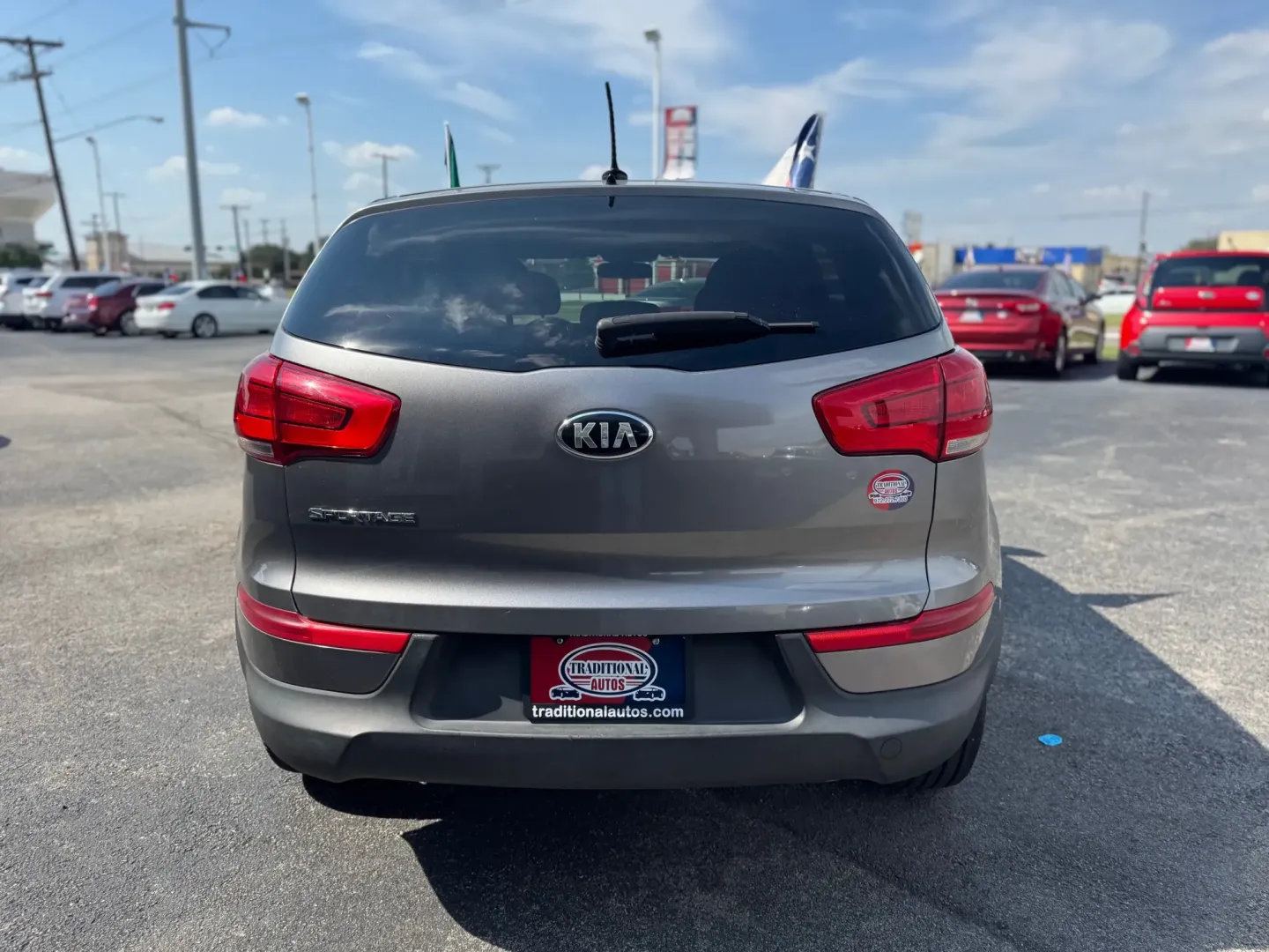 2016 Kia Sportage LX FWD (KNDPB3AC2G7) with an 2.4L V6 DOHC 24V engine, 6-Speed Automatic transmission, located at 10740 Forest Lane, Dallas, TX, 75243, (972) 272-7300, 32.908588, -96.701813 - ### Discover Your Next Adventure with the 2016 Kia Sportage at Traditional Autos!<br /> <br /> Whether you're navigating the bustling streets of Dallas or embarking on a weekend escape to nearby attractions, the 2016 Kia Sportage offers the perfect blend of style, comfort, and versatility. This spor - Photo#2