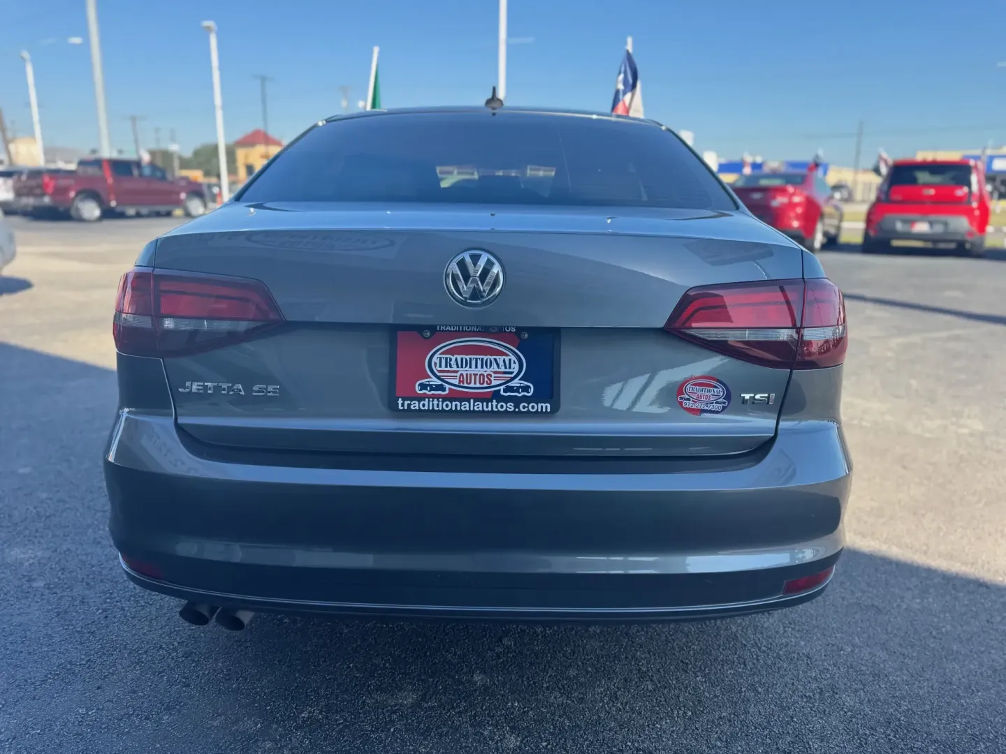 2016 Volkswagen Jetta SE 6A (3VWD67AJ3GM) with an 1.4L L4 DOHC 20V engine, 6A transmission, located at 10740 Forest Lane, Dallas, TX, 75243, (972) 272-7300, 32.908588, -96.701813 - Are you searching for a reliable vehicle that perfectly balances style, comfort, and affordability? Look no further than this stunning 2016 Volkswagen Jetta, now available at Traditional Autos, your trusted pre-owned dealership located at 10740 Forest Lane, Dallas, TX 75243. Situated in a vibrant ci - Photo#2