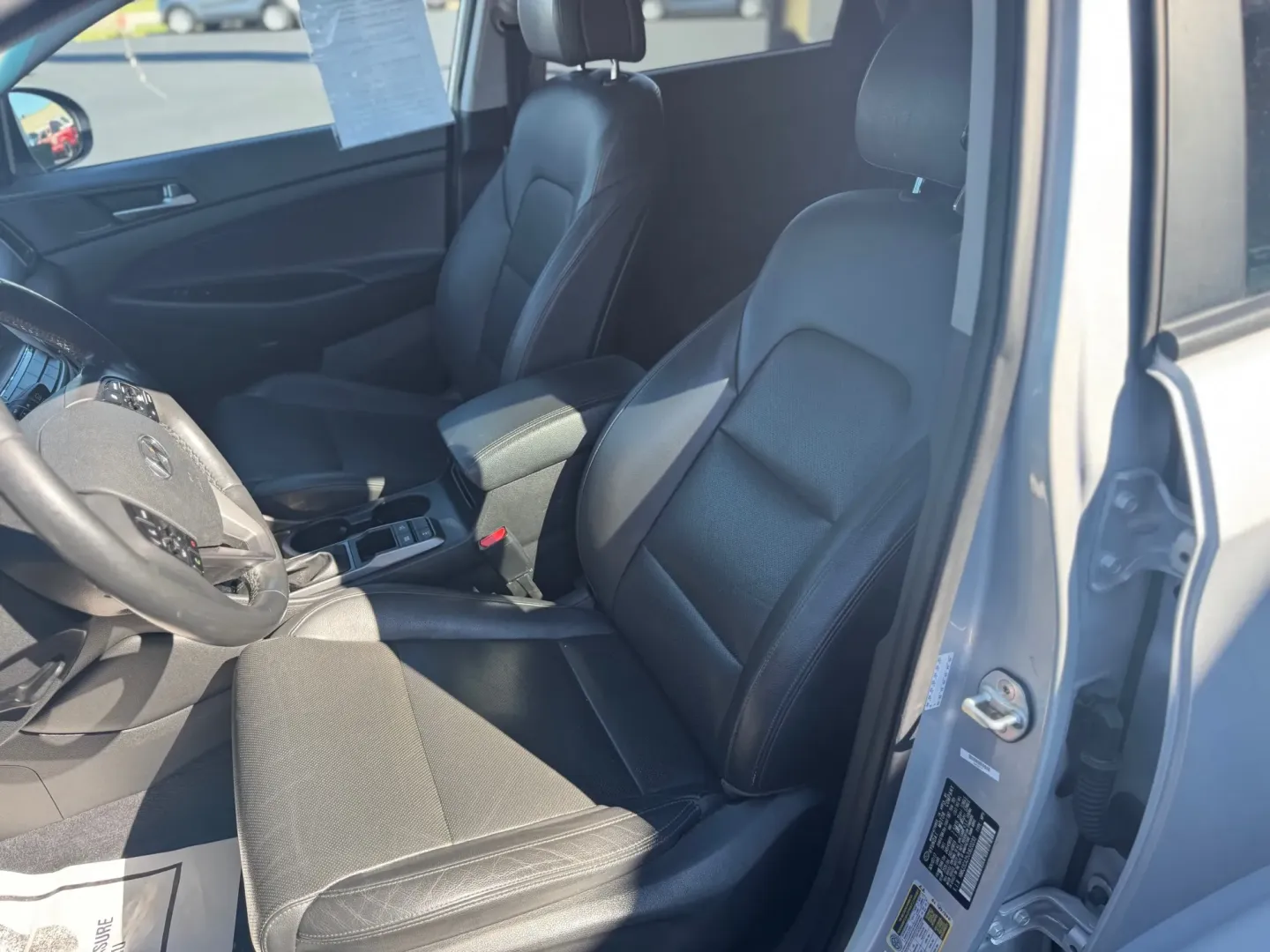 2018 Hyundai Tucson Eco AWD (KM8J3CA25JU) with an 1.6L L4 DOHC 16V engine, 7A transmission, located at 10740 Forest Lane, Dallas, TX, 75243, (972) 272-7300, 32.908588, -96.701813 - **Unleash Adventure with the 2018 Hyundai Tucson Your Ideal SUV for Every Journey!**<br /> <br /> If you're in the market for a versatile and reliable SUV that fits perfectly into an active lifestyle, look no further than the 2018 Hyundai Tucson. This compact yet spacious SUV is designed for famili - Photo#9