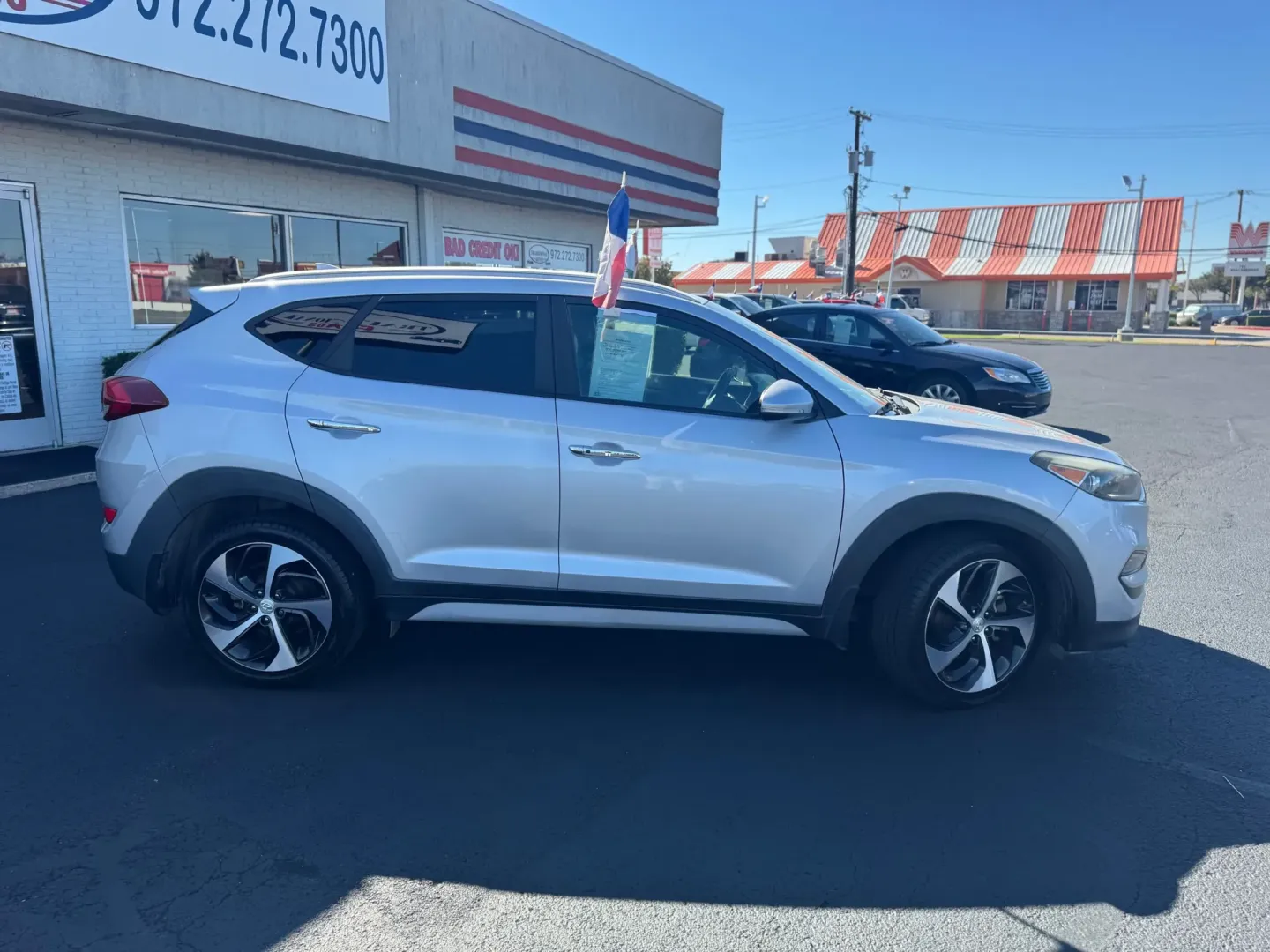 2018 Hyundai Tucson Eco AWD (KM8J3CA25JU) with an 1.6L L4 DOHC 16V engine, 7A transmission, located at 10740 Forest Lane, Dallas, TX, 75243, (972) 272-7300, 32.908588, -96.701813 - **Unleash Adventure with the 2018 Hyundai Tucson Your Ideal SUV for Every Journey!**<br /> <br /> If you're in the market for a versatile and reliable SUV that fits perfectly into an active lifestyle, look no further than the 2018 Hyundai Tucson. This compact yet spacious SUV is designed for famili - Photo#2