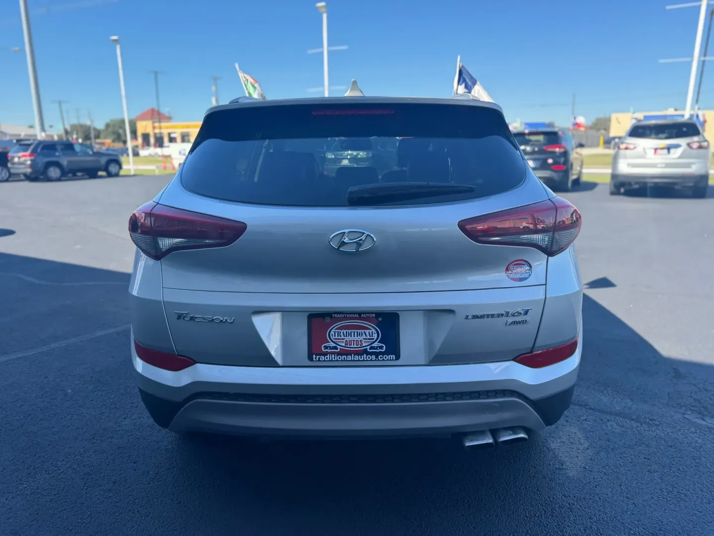 2018 Hyundai Tucson Eco AWD (KM8J3CA25JU) with an 1.6L L4 DOHC 16V engine, 7A transmission, located at 10740 Forest Lane, Dallas, TX, 75243, (972) 272-7300, 32.908588, -96.701813 - **Unleash Adventure with the 2018 Hyundai Tucson Your Ideal SUV for Every Journey!**<br /> <br /> If you're in the market for a versatile and reliable SUV that fits perfectly into an active lifestyle, look no further than the 2018 Hyundai Tucson. This compact yet spacious SUV is designed for famili - Photo#3