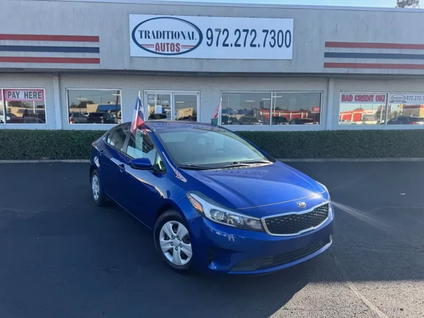 2018 Kia Forte LX 6M (3KPFK4A78JE) with an 2.0L L4 DOHC 16V engine, 6M transmission, located at 10740 Forest Lane, Dallas, TX, 75243, (972) 272-7300, 32.908588, -96.701813 - **Discover Your Next Adventure with the 2018 Kia Forte Perfect for Daily Commuters and Family Outings!**<br /> <br /> Are you in the market for a reliable, affordable vehicle that perfectly blends comfort, style, and safety? Look no further than this stunning 2018 Kia Forte, available right here at - Photo#0