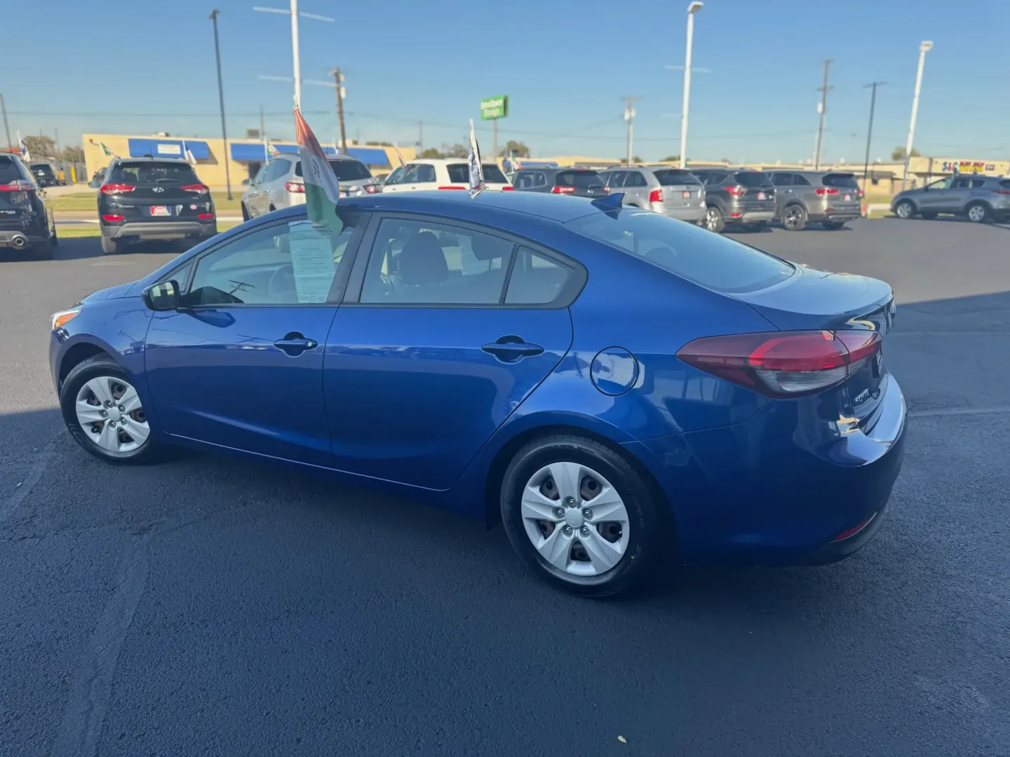 2018 Kia Forte LX 6M (3KPFK4A78JE) with an 2.0L L4 DOHC 16V engine, 6M transmission, located at 10740 Forest Lane, Dallas, TX, 75243, (972) 272-7300, 32.908588, -96.701813 - **Discover Your Next Adventure with the 2018 Kia Forte Perfect for Daily Commuters and Family Outings!**<br /> <br /> Are you in the market for a reliable, affordable vehicle that perfectly blends comfort, style, and safety? Look no further than this stunning 2018 Kia Forte, available right here at - Photo#4