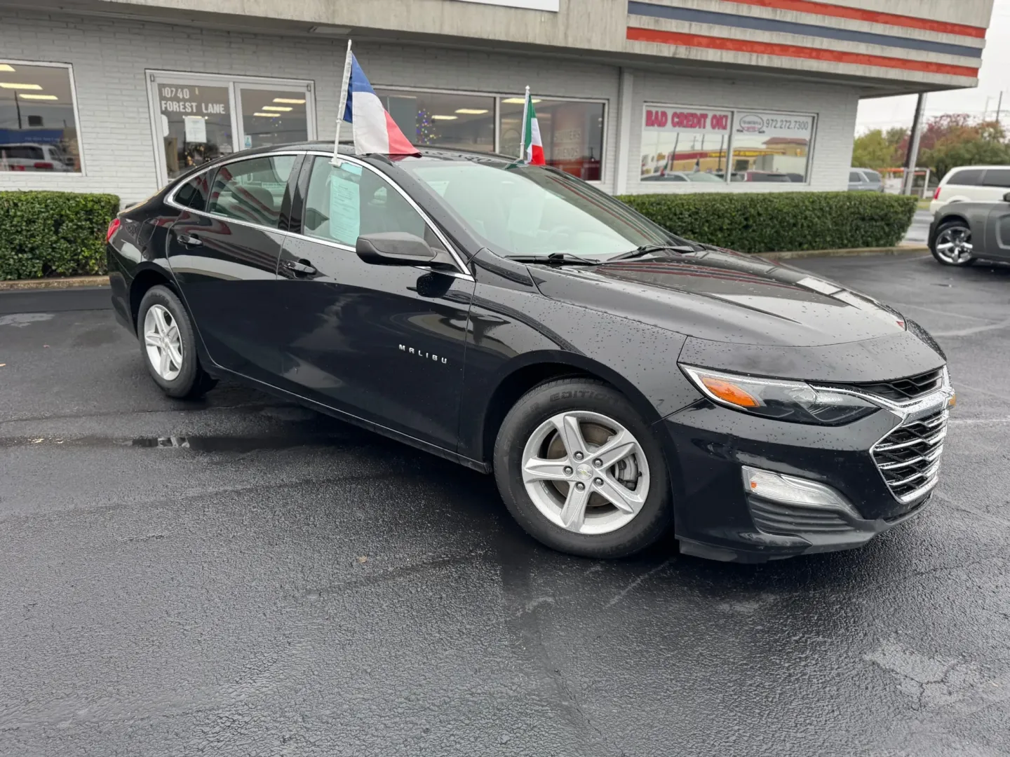 2019 Chevrolet Malibu LS (1G1ZB5ST6KF) with an 1.5L L4 DOHC 16V engine, 6A transmission, located at 10740 Forest Lane, Dallas, TX, 75243, (972) 272-7300, 32.908588, -96.701813 - Looking for a dependable sedan that perfectly blends efficiency with comfort? Meet the 2019 Chevrolet Malibu, your ideal companion for everything from daily commutes to weekend getaways. Whether you're navigating the vibrant streets of Dallas or embarking on a family road trip, this car delivers a s - Photo#1