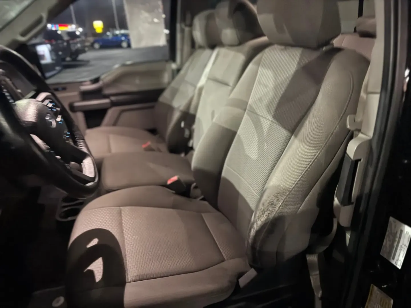 2018 Ford F-150 XL SuperCab 8-ft. 2WD (1FTEX1CG5JK) with an 3.5L V6 DOHC 24V engine, 6A transmission, located at 10740 Forest Lane, Dallas, TX, 75243, (972) 272-7300, 32.908588, -96.701813 - **Unleash Your Adventures with the 2018 Ford F-150 at Traditional Autos!**<br /> <br /> Are you ready to elevate your lifestyle with a vehicle that perfectly balances durability, comfort, and capability? Look no further than the 2018 Ford F-150, available now at Traditional Autos in Dallas, TX. Whet - Photo#6