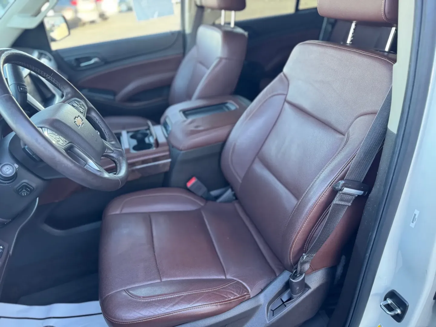 2015 Chevrolet Tahoe LTZ 4WD (1GNSKCKC4FR) with an 5.3L V8 OHV 16V engine, 6-Speed Automatic transmission, located at 10740 Forest Lane, Dallas, TX, 75243, (972) 272-7300, 32.908588, -96.701813 - **Unlock Adventure with the 2015 Chevrolet Tahoe Perfect for Family Road Trips!**<br /> <br /> Are you ready for your next family adventure? The 2015 Chevrolet Tahoe is the ultimate SUV designed to accommodate your loved ones while providing the space and features necessary for both everyday commut - Photo#9