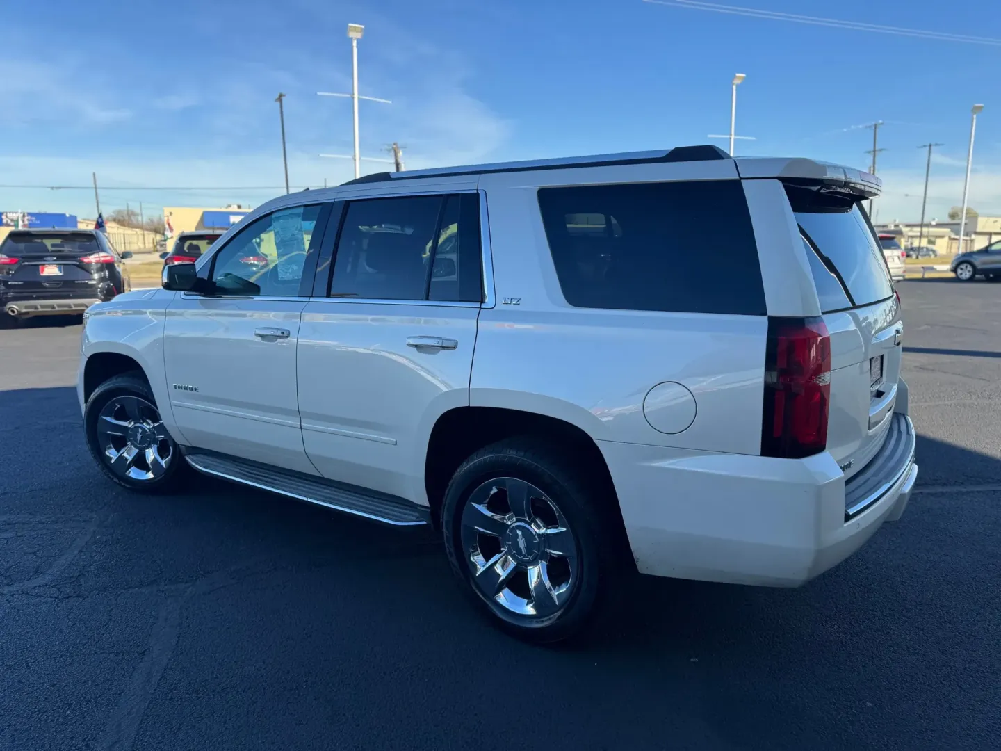 2015 Chevrolet Tahoe LTZ 4WD (1GNSKCKC4FR) with an 5.3L V8 OHV 16V engine, 6-Speed Automatic transmission, located at 10740 Forest Lane, Dallas, TX, 75243, (972) 272-7300, 32.908588, -96.701813 - **Unlock Adventure with the 2015 Chevrolet Tahoe Perfect for Family Road Trips!**<br /> <br /> Are you ready for your next family adventure? The 2015 Chevrolet Tahoe is the ultimate SUV designed to accommodate your loved ones while providing the space and features necessary for both everyday commut - Photo#5