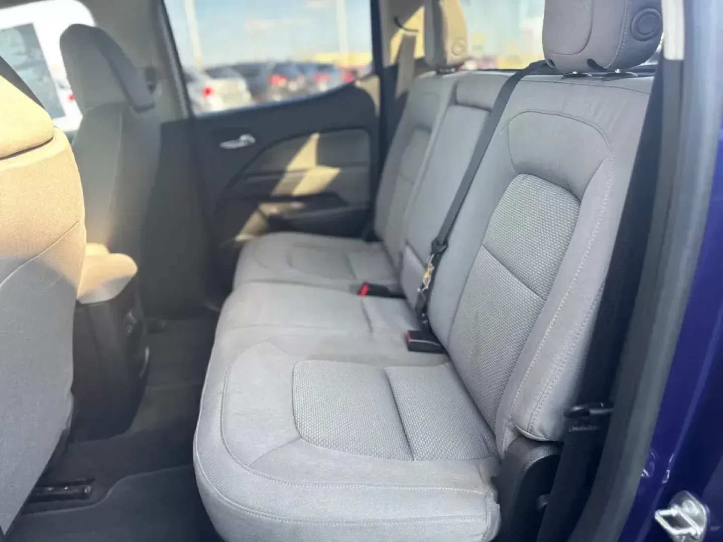 2016 Chevrolet Colorado LT Crew Cab 2WD Long Box (1GCGSCE31G1) with an 3.6L V6 DOHC 24V GAS engine, 6A transmission, located at 10740 Forest Lane, Dallas, TX, 75243, (972) 272-7300, 32.908588, -96.701813 - **Unleash Adventure with the 2016 Chevrolet Colorado at Traditional Autos!**<br /> <br /> Are you ready to elevate your lifestyle with a reliable and robust vehicle? The 2016 Chevrolet Colorado is your ticket to weekend adventures, daily commutes, and everything in between. This crew cab pickup, wit - Photo#6