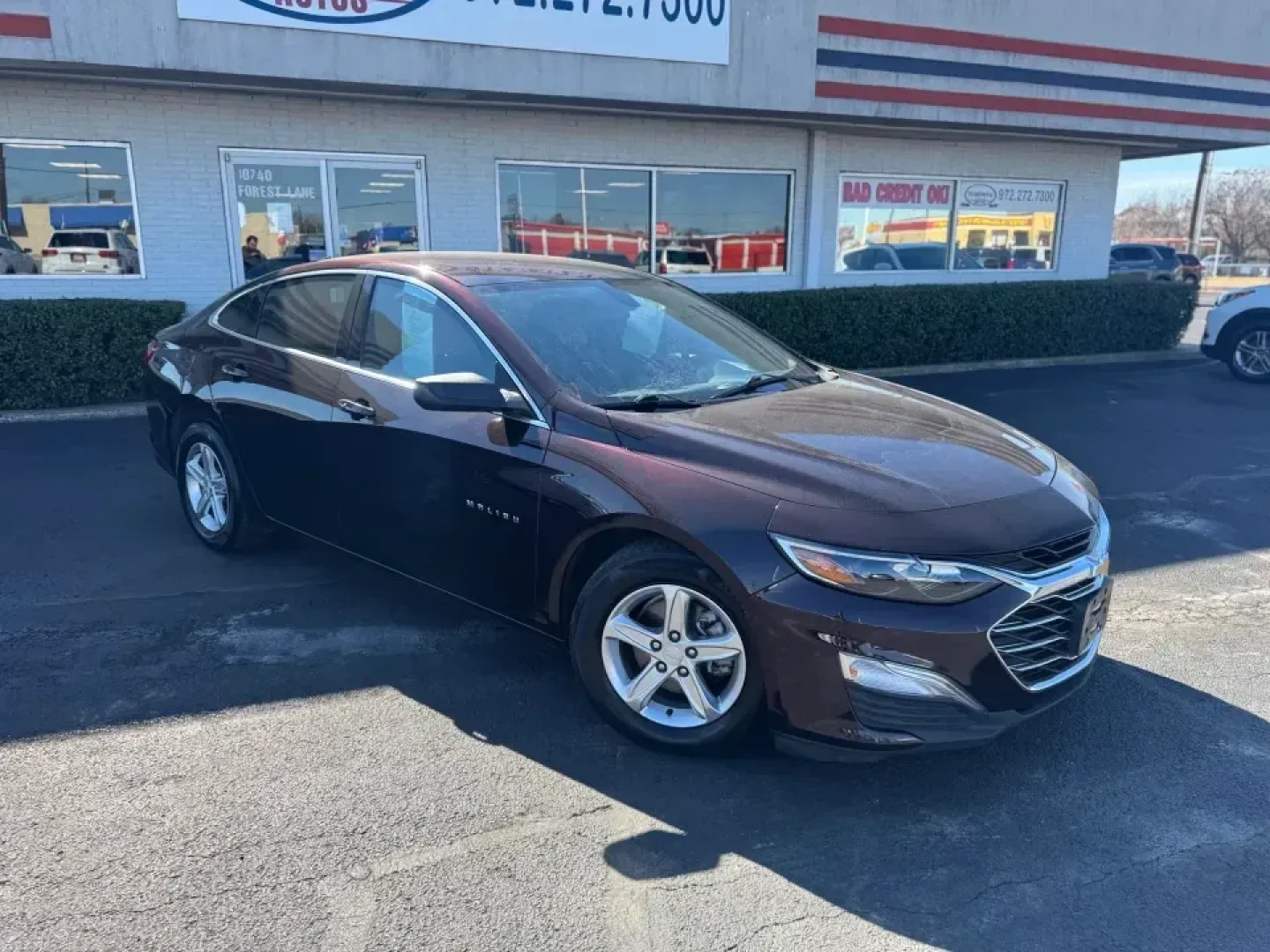 2020 Chevrolet Malibu LS (1G1ZB5ST3LF) with an 1.5L L4 DOHC 16V engine, 6A transmission, located at 10740 Forest Lane, Dallas, TX, 75243, (972) 272-7300, 32.908588, -96.701813 - Are you seeking a smart blend of style, comfort, and affordability for your next vehicle? Look no further than this striking 2020 Chevrolet Malibu, a pre-owned sedan that's not just a means of transportation but a lifestyle upgrade. Whether you're commuting from the vibrant neighborhoods of Dallas t - Photo#1