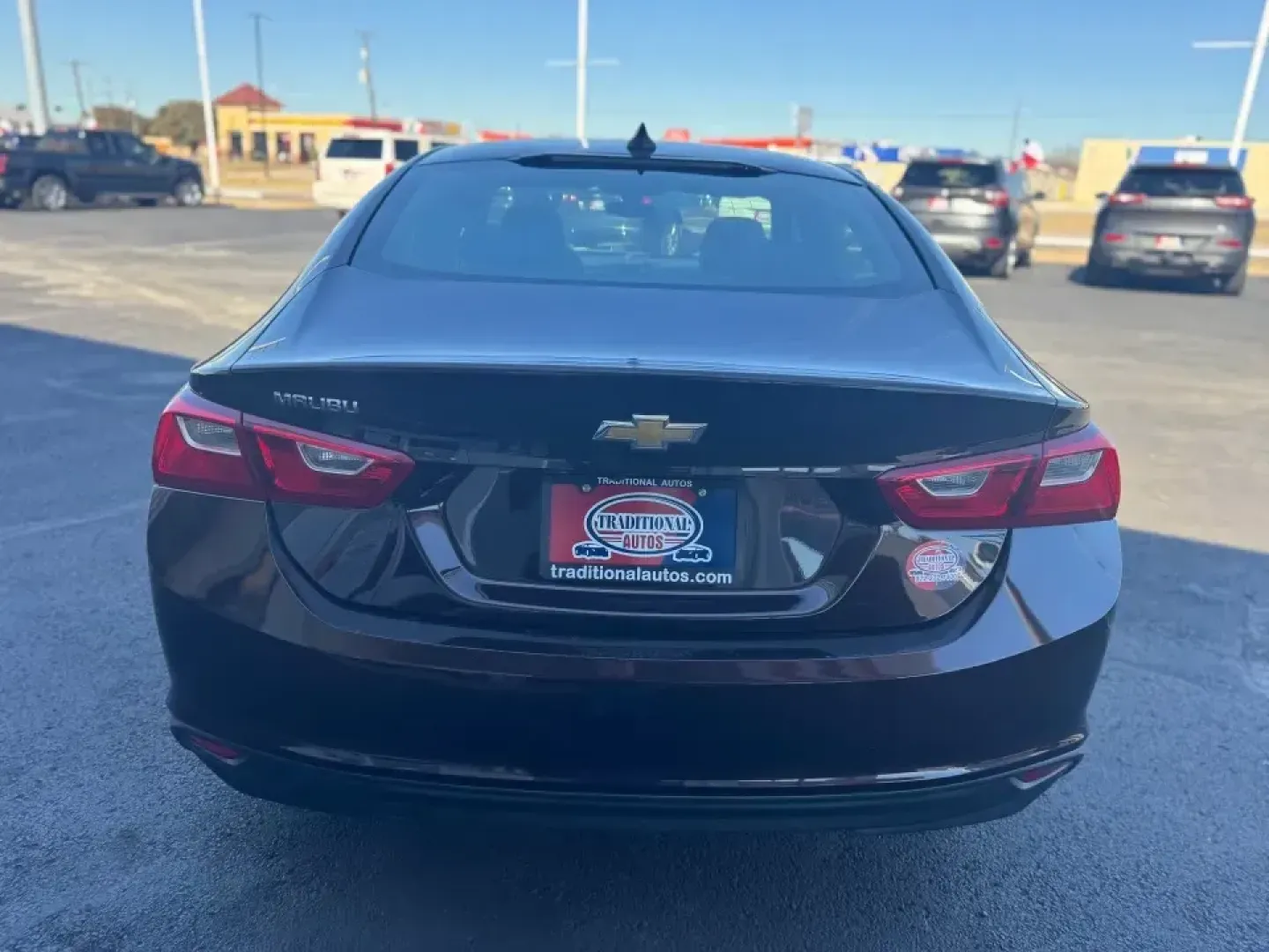 2020 Chevrolet Malibu LS (1G1ZB5ST3LF) with an 1.5L L4 DOHC 16V engine, 6A transmission, located at 10740 Forest Lane, Dallas, TX, 75243, (972) 272-7300, 32.908588, -96.701813 - Are you seeking a smart blend of style, comfort, and affordability for your next vehicle? Look no further than this striking 2020 Chevrolet Malibu, a pre-owned sedan that's not just a means of transportation but a lifestyle upgrade. Whether you're commuting from the vibrant neighborhoods of Dallas t - Photo#2