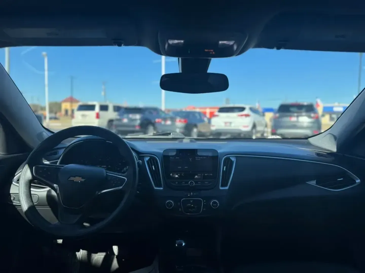 2020 Chevrolet Malibu LS (1G1ZB5ST3LF) with an 1.5L L4 DOHC 16V engine, 6A transmission, located at 10740 Forest Lane, Dallas, TX, 75243, (972) 272-7300, 32.908588, -96.701813 - Are you seeking a smart blend of style, comfort, and affordability for your next vehicle? Look no further than this striking 2020 Chevrolet Malibu, a pre-owned sedan that's not just a means of transportation but a lifestyle upgrade. Whether you're commuting from the vibrant neighborhoods of Dallas t - Photo#5