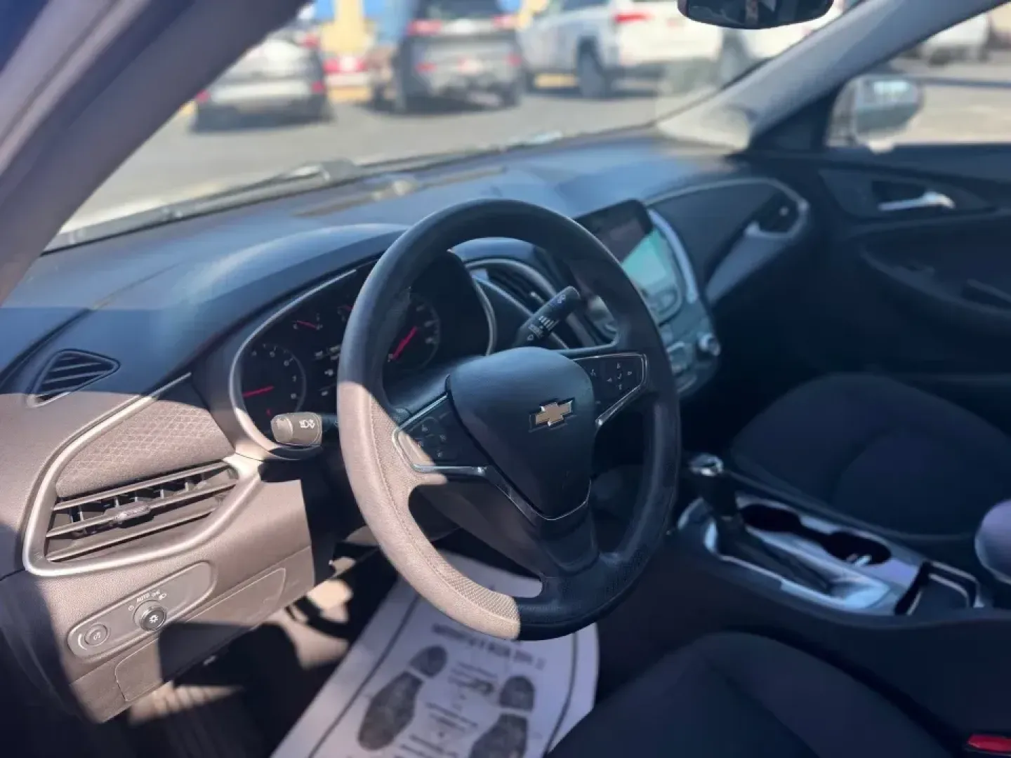 2020 Chevrolet Malibu LS (1G1ZB5ST3LF) with an 1.5L L4 DOHC 16V engine, 6A transmission, located at 10740 Forest Lane, Dallas, TX, 75243, (972) 272-7300, 32.908588, -96.701813 - Are you seeking a smart blend of style, comfort, and affordability for your next vehicle? Look no further than this striking 2020 Chevrolet Malibu, a pre-owned sedan that's not just a means of transportation but a lifestyle upgrade. Whether you're commuting from the vibrant neighborhoods of Dallas t - Photo#6