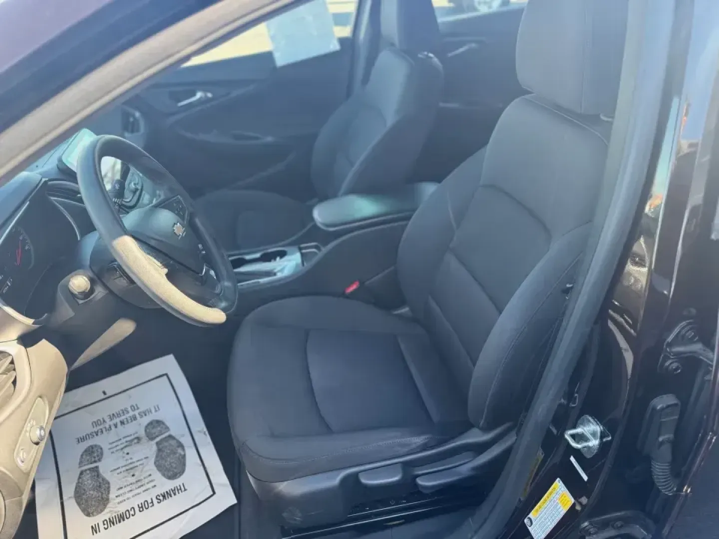 2020 Chevrolet Malibu LS (1G1ZB5ST3LF) with an 1.5L L4 DOHC 16V engine, 6A transmission, located at 10740 Forest Lane, Dallas, TX, 75243, (972) 272-7300, 32.908588, -96.701813 - Are you seeking a smart blend of style, comfort, and affordability for your next vehicle? Look no further than this striking 2020 Chevrolet Malibu, a pre-owned sedan that's not just a means of transportation but a lifestyle upgrade. Whether you're commuting from the vibrant neighborhoods of Dallas t - Photo#7