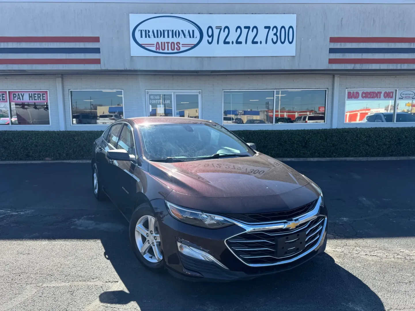 2020 Chevrolet Malibu LS (1G1ZB5ST3LF) with an 1.5L L4 DOHC 16V engine, 6A transmission, located at 10740 Forest Lane, Dallas, TX, 75243, (972) 272-7300, 32.908588, -96.701813 - Are you seeking a smart blend of style, comfort, and affordability for your next vehicle? Look no further than this striking 2020 Chevrolet Malibu, a pre-owned sedan that's not just a means of transportation but a lifestyle upgrade. Whether you're commuting from the vibrant neighborhoods of Dallas t - Photo#0