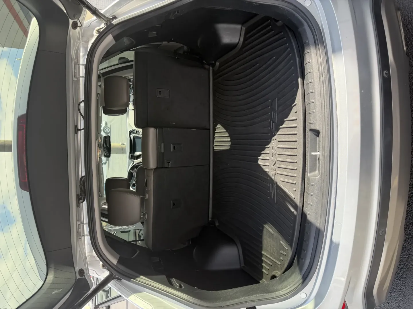 2017 Hyundai Santa Fe Sport 2.4 AWD (5XYZUDLBXHG) with an 2.4L L4 DOHC 16V engine, 6A transmission, located at 10740 Forest Lane, Dallas, TX, 75243, (972) 272-7300, 32.908588, -96.701813 - Built for real life in Missouri-school drop-offs, long commutes down I64, and weekend getaways to Creve Coeur Lake-this **2017 Hyundai Santa Fe** is the kind of SUV that fits a busy schedule without feeling like a compromise. If you've been searching **used cars near me** and want a comfortable, dep - Photo#7