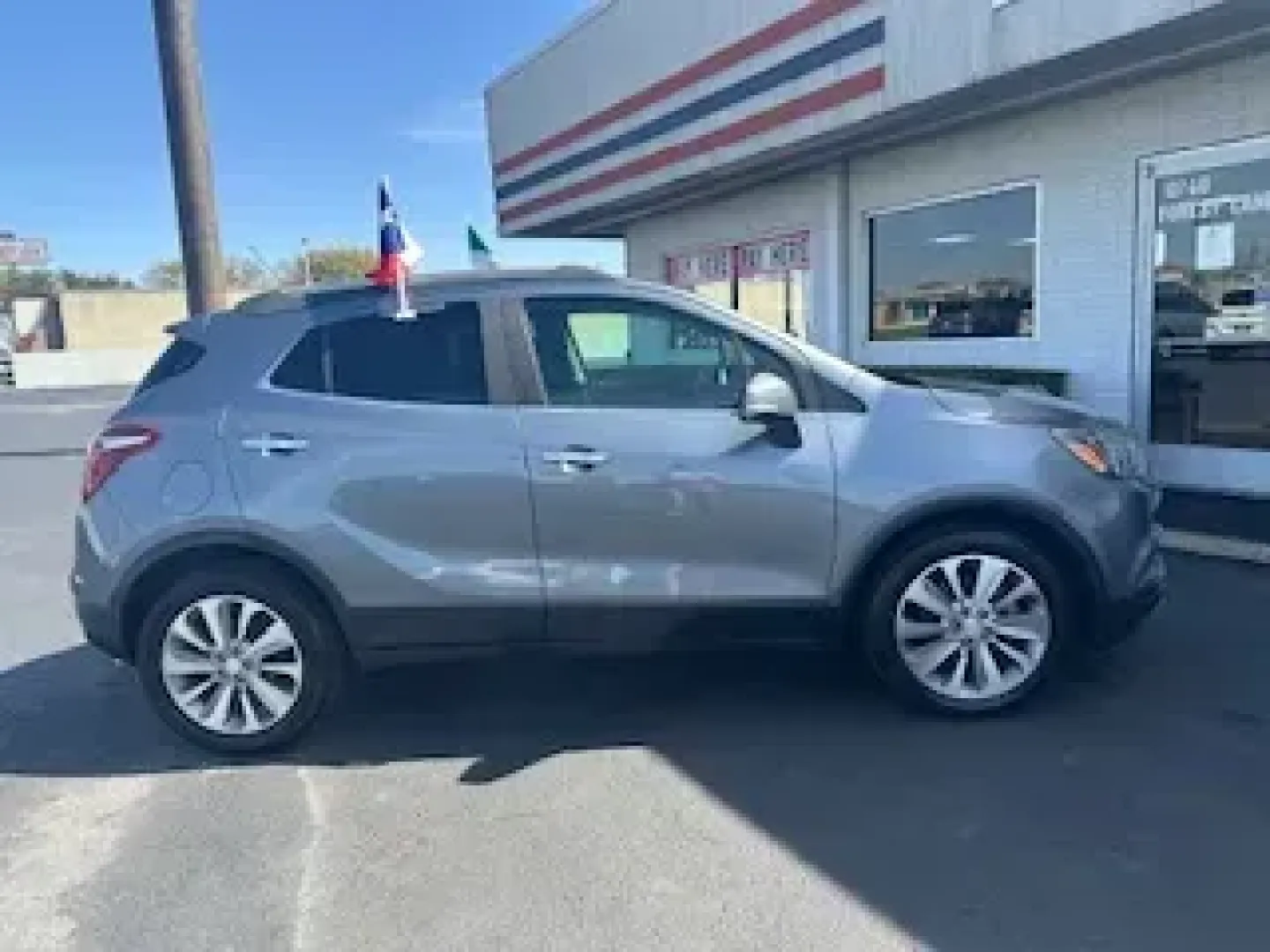 2019 Buick Encore Preferred FWD (KL4CJASBXKB) with an 1.4L L4 DOHC 16V TURBO engine, 6A transmission, located at 10740 Forest Lane, Dallas, TX, 75243, (972) 272-7300, 32.908588, -96.701813 - Need a smart, easy-to-park SUV for Dallas life-whether you're commuting down I-635, weaving through Central Expressway, or planning a weekend escape to White Rock Lake or the Dallas Arboretum? This 2019 Buick Encore is built for drivers who want big-city practicality in a right-sized package, with t - Photo#8