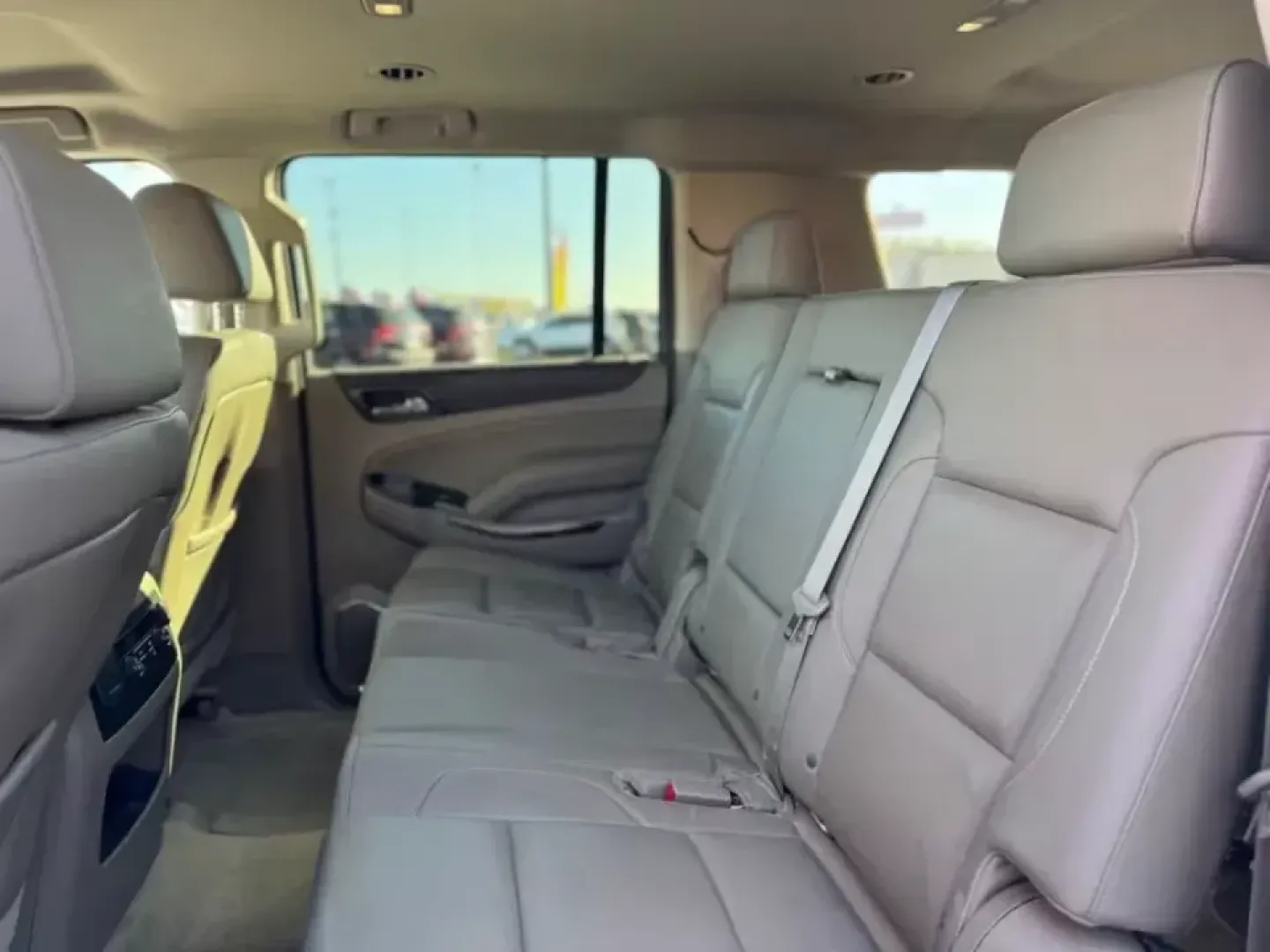 2015 RED GMC Yukon SLT 1/2 Ton 2WD (1GKS1HKC5FR) with an 5.3L V8 OHV 16V engine, 6-Speed Automatic transmission, located at 10740 Forest Lane, Dallas, TX, 75243, (972) 272-7300, 32.908588, -96.701813 - **Explore Adventure with the 2015 GMC Yukon XL: Your Family's Perfect Companion!**<br /> <br /> Are you ready to take on family road trips, weekend getaways, or even just your daily commute with style and comfort? Look no further than the 2015 GMC Yukon XL, a spacious and versatile SUV that perfectl - Photo#10