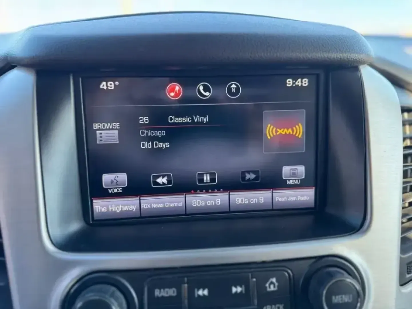 2015 RED GMC Yukon SLT 1/2 Ton 2WD (1GKS1HKC5FR) with an 5.3L V8 OHV 16V engine, 6-Speed Automatic transmission, located at 10740 Forest Lane, Dallas, TX, 75243, (972) 272-7300, 32.908588, -96.701813 - **Explore Adventure with the 2015 GMC Yukon XL: Your Family's Perfect Companion!**<br /> <br /> Are you ready to take on family road trips, weekend getaways, or even just your daily commute with style and comfort? Look no further than the 2015 GMC Yukon XL, a spacious and versatile SUV that perfectl - Photo#15