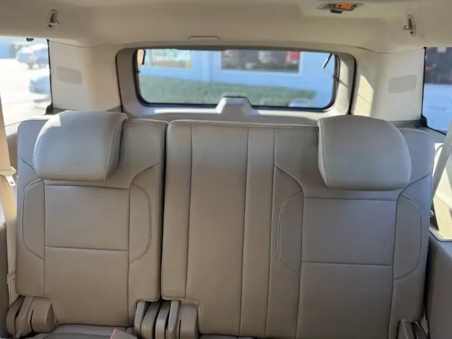 2015 RED GMC Yukon XL SLT 1/2 Ton 2WD (1GKS1HKC5FR) with an 5.3L V8 OHV 16V engine, 6-Speed Automatic transmission, located at 10740 Forest Lane, Dallas, TX, 75243, (972) 272-7300, 32.908588, -96.701813 - **Explore Adventure with the 2015 GMC Yukon XL: Your Family's Perfect Companion!**<br /> <br /> Are you ready to take on family road trips, weekend getaways, or even just your daily commute with style and comfort? Look no further than the 2015 GMC Yukon XL, a spacious and versatile SUV that perfectl - Photo#12